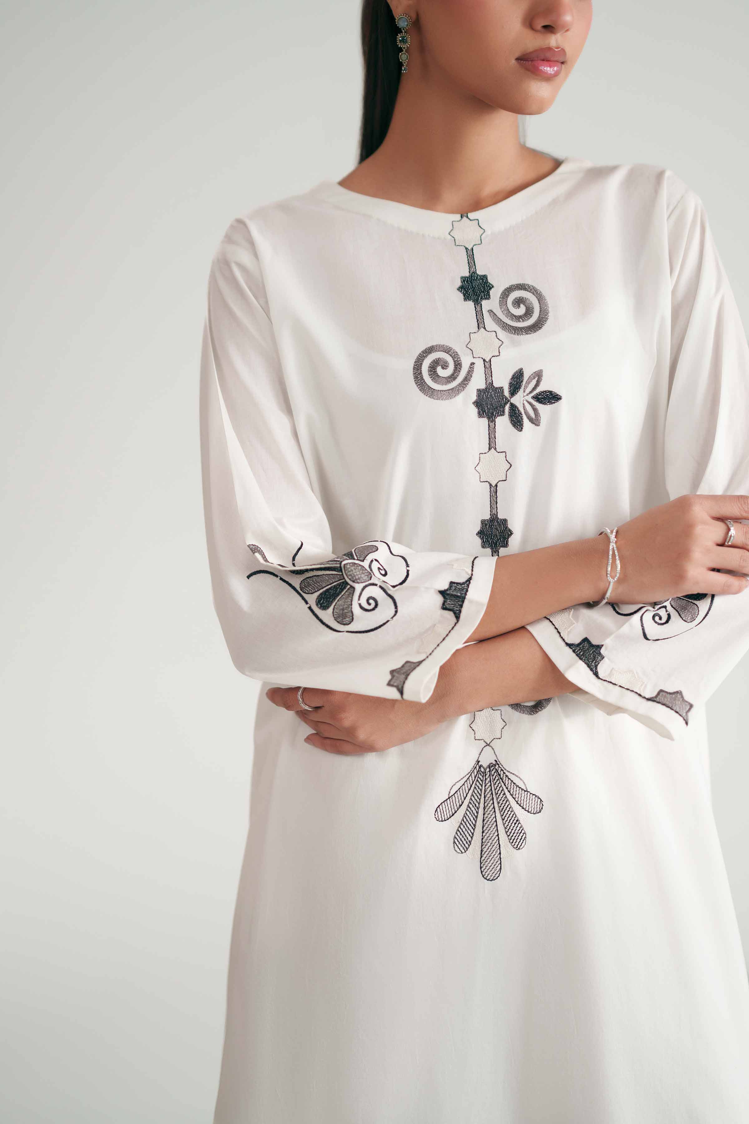 2 Piece - Embroidered Suit - KFE26-171