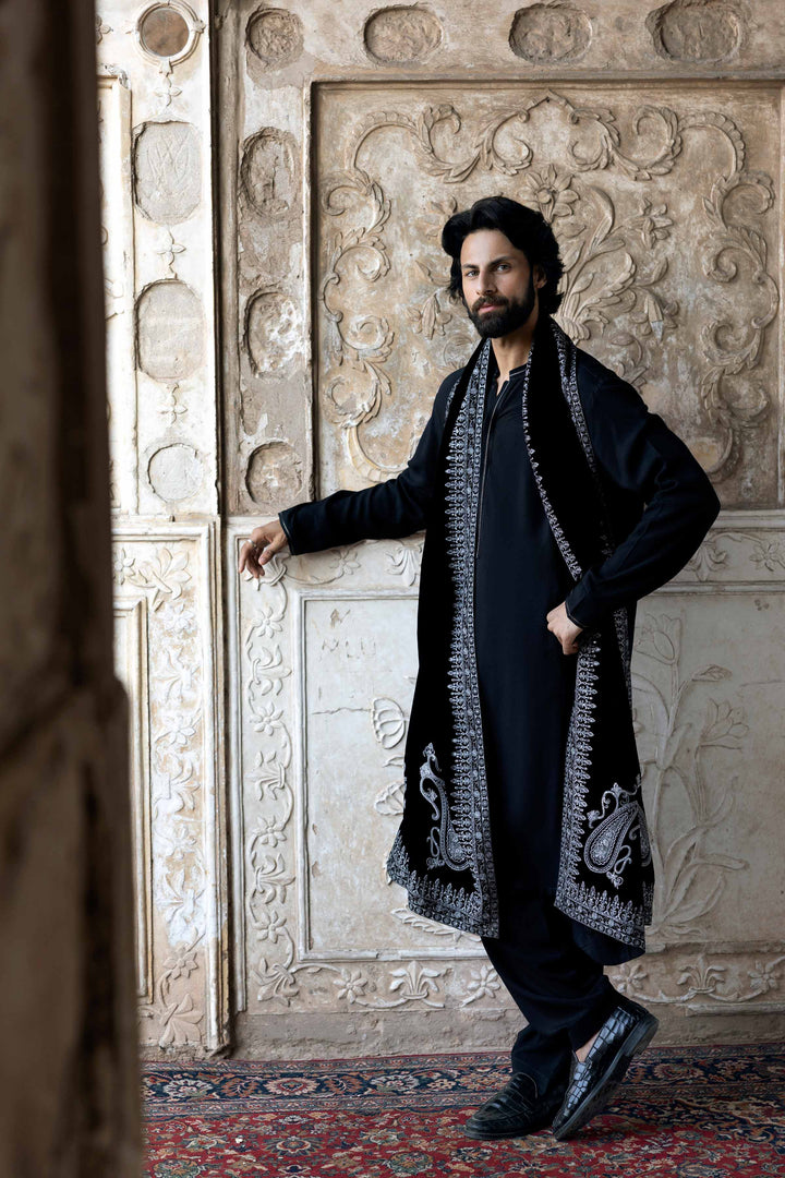 Embroidered Shawl - KNW25-10 for Men - Ready To Wear Collection | Nishat | Shop Online