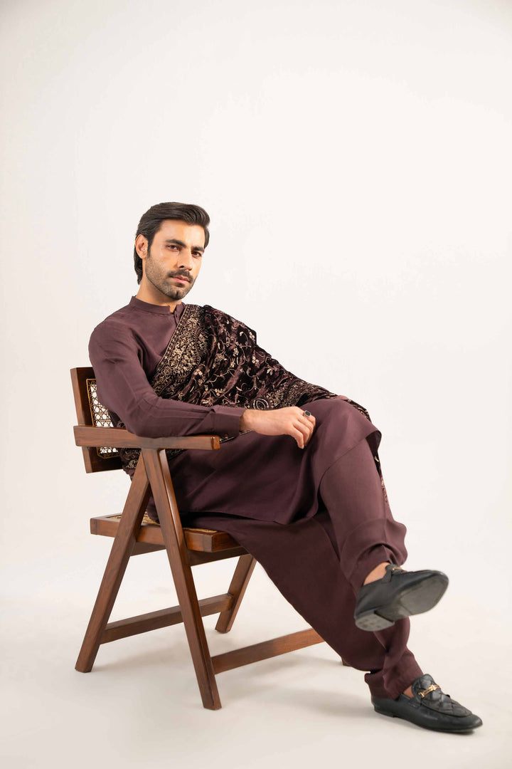 Embroidered Shawl - KNW25-14 for Men - Ready To Wear Collection | Nishat | Shop Online