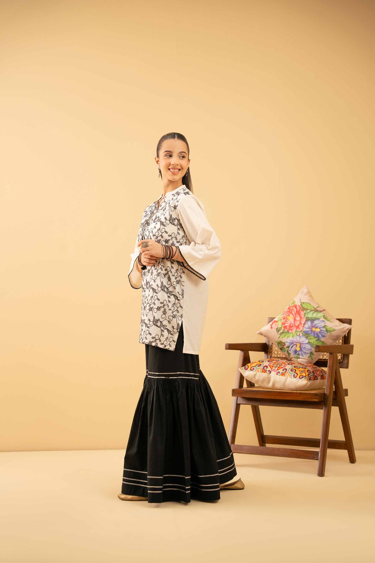 Embroidered Tunic - PE25-510 for Women - Pret Collection | Nishat | Shop Online