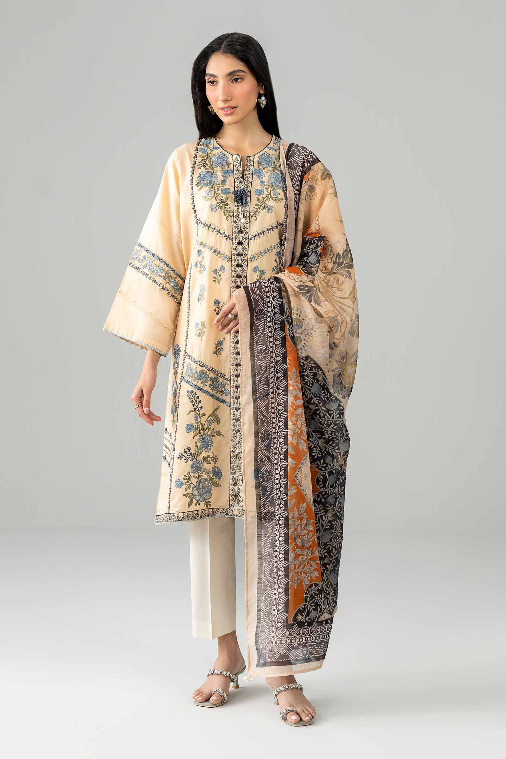 2 Piece - Embroidered Suit - PE26-129