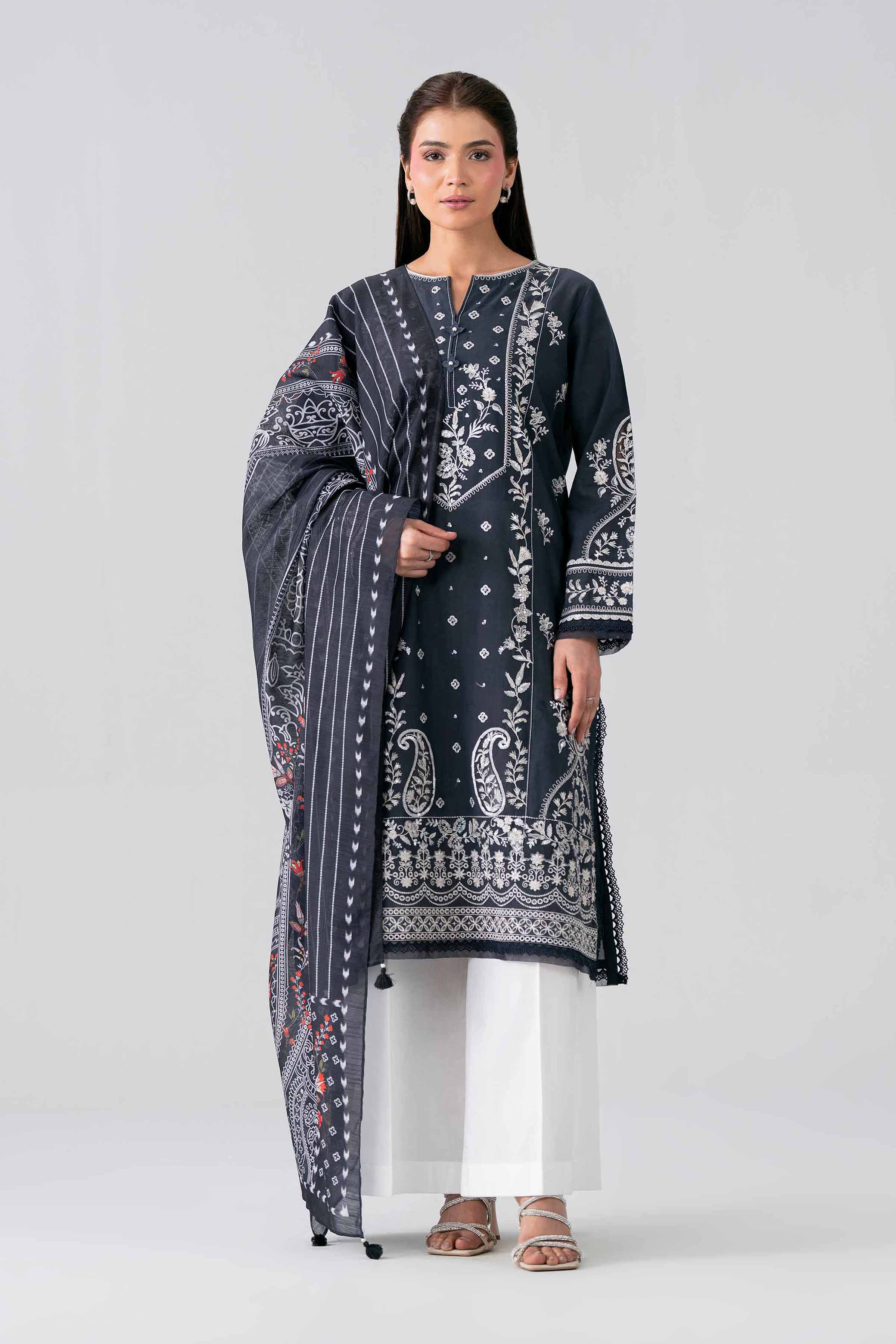 2 Piece - Embroidered Suit - PE26-132