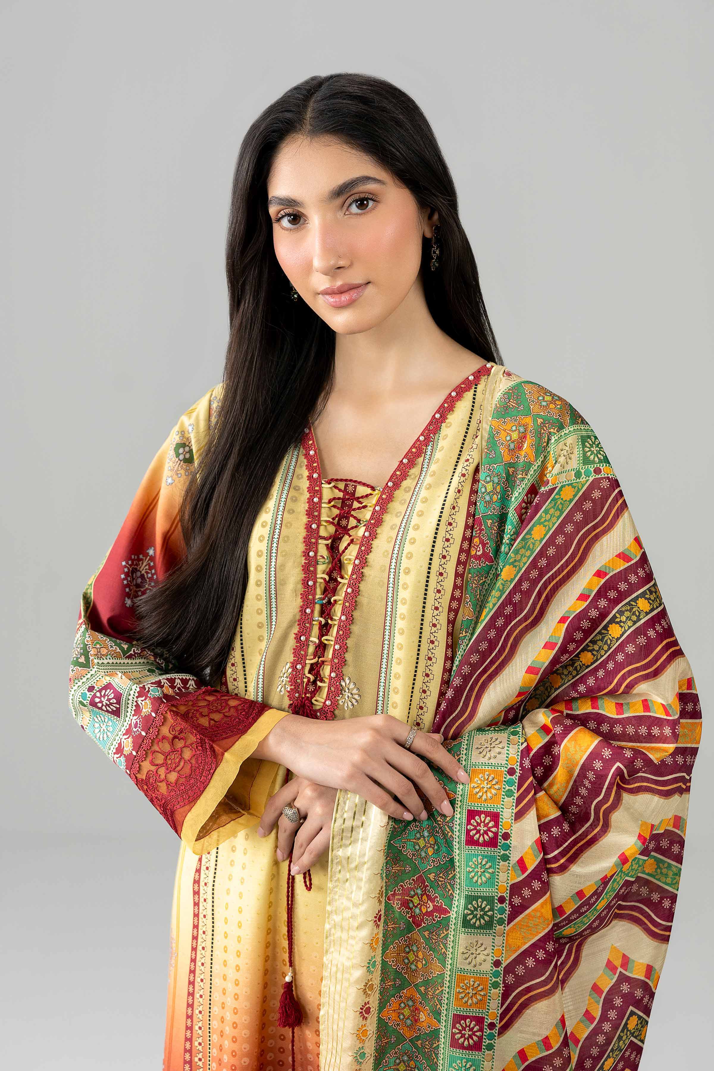 2 Piece - Embroidered Suit - PE26-134