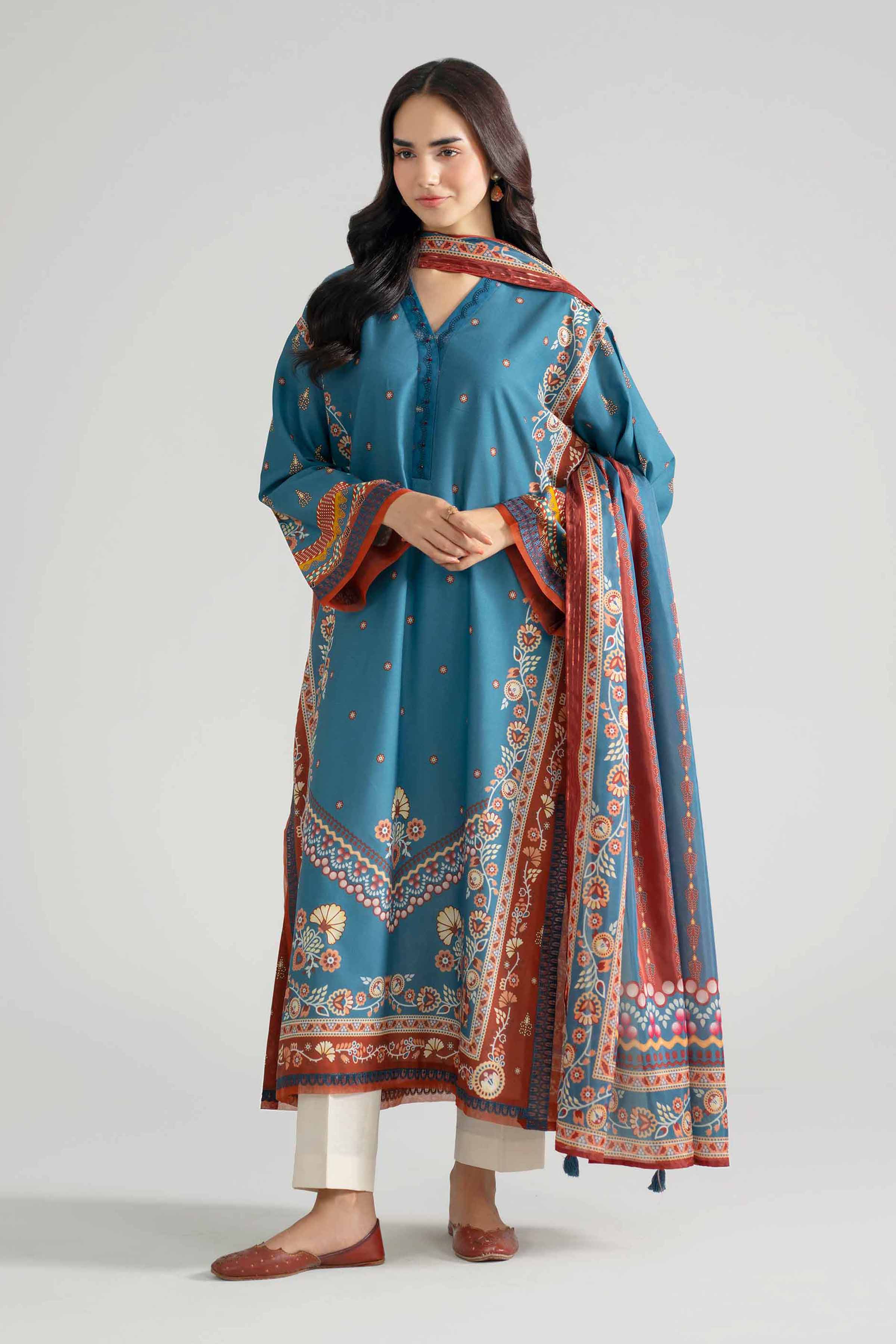 2 Piece - Embroidered Suit - PE26-135