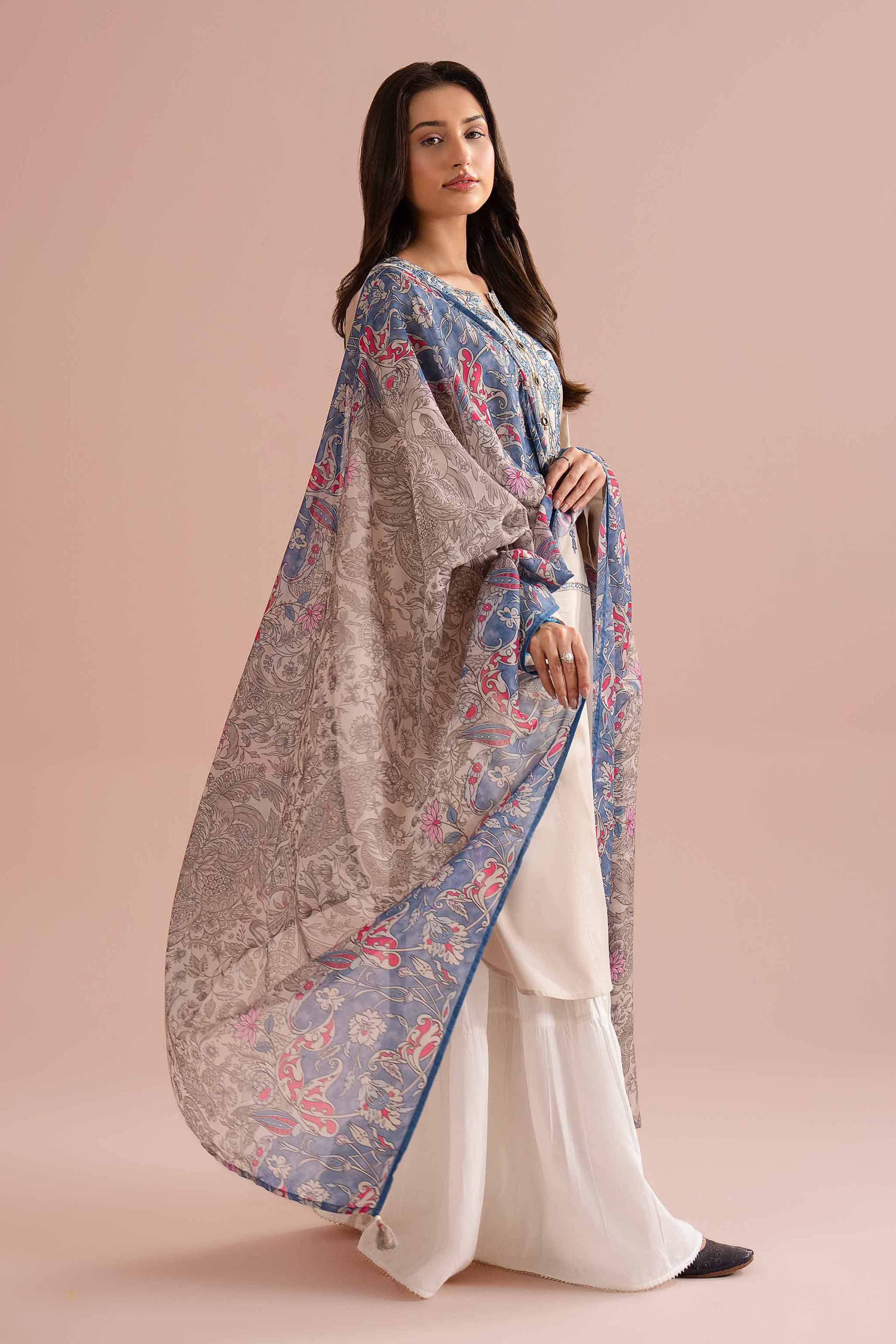 2 Piece - Embroidered Suit - PE26-142