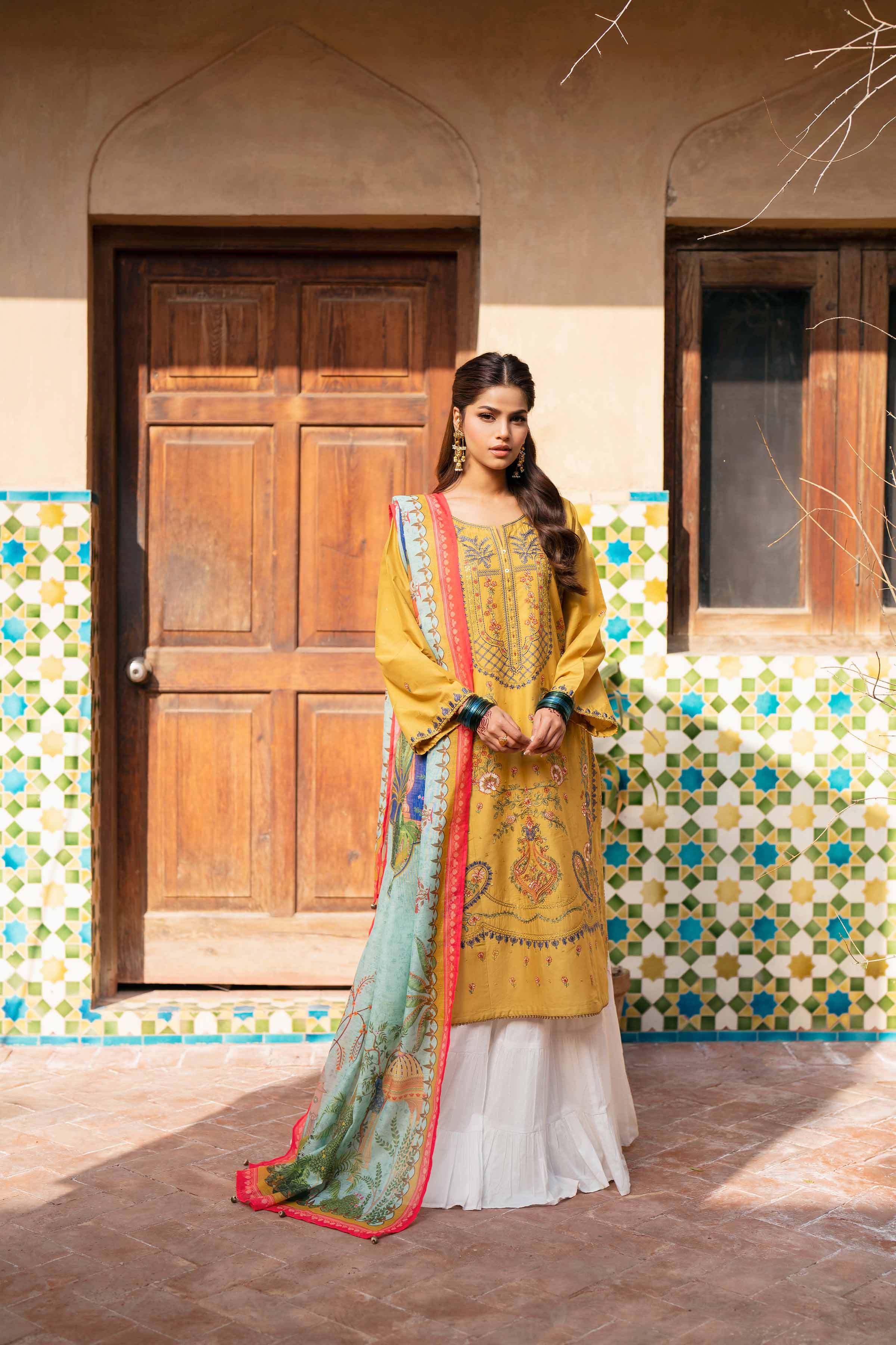 2 Piece - Embroidered Suit - PE26-143