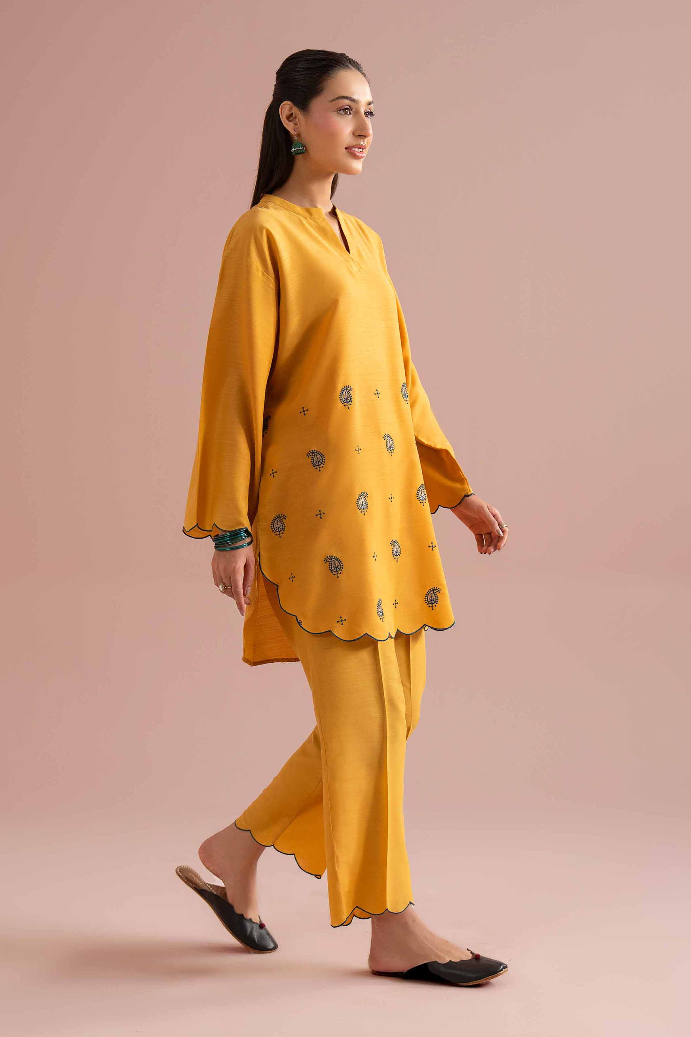 2 Piece - Embroidered Suit - PE26-162