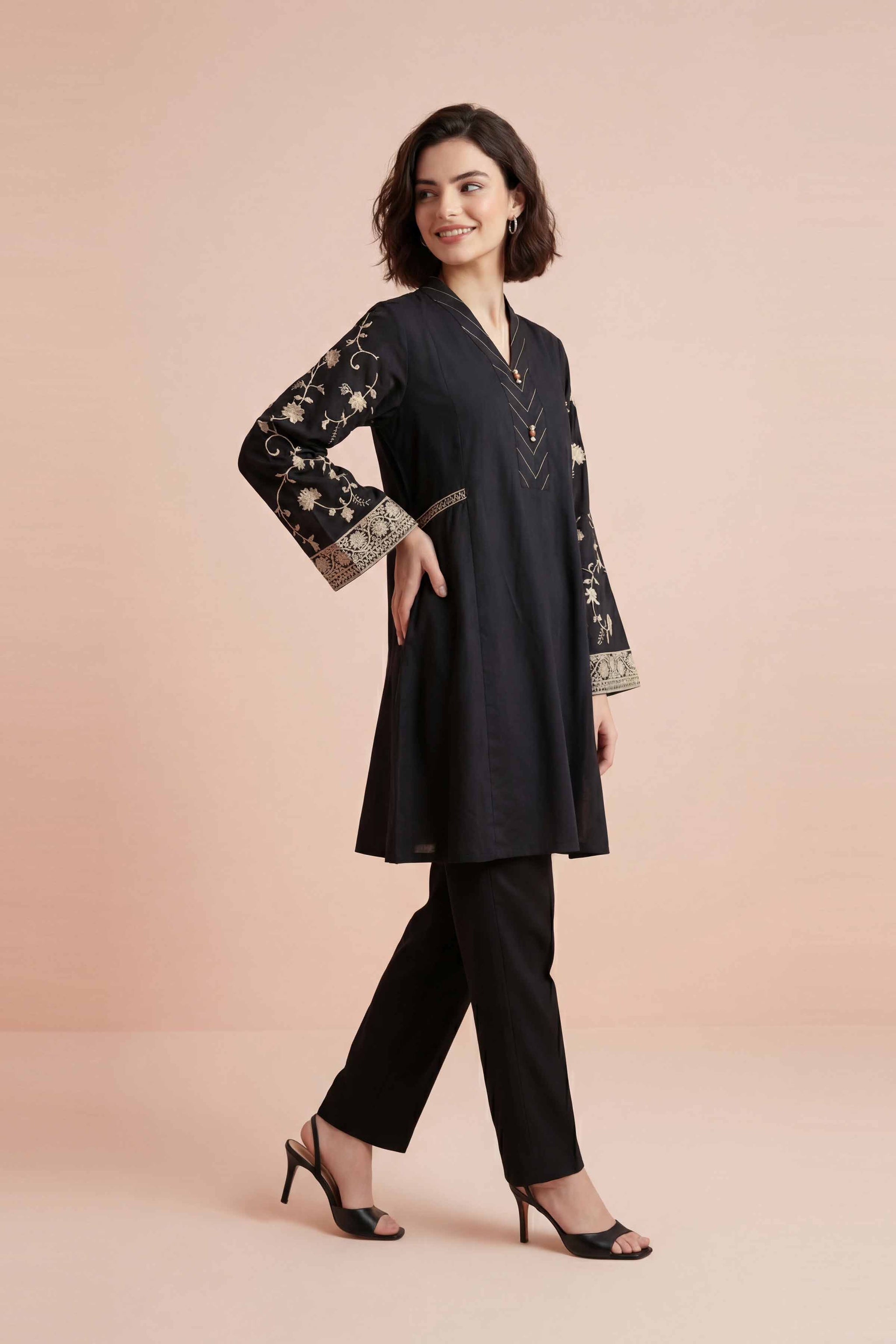 2 Piece - Embroidered Suit - PE26-164