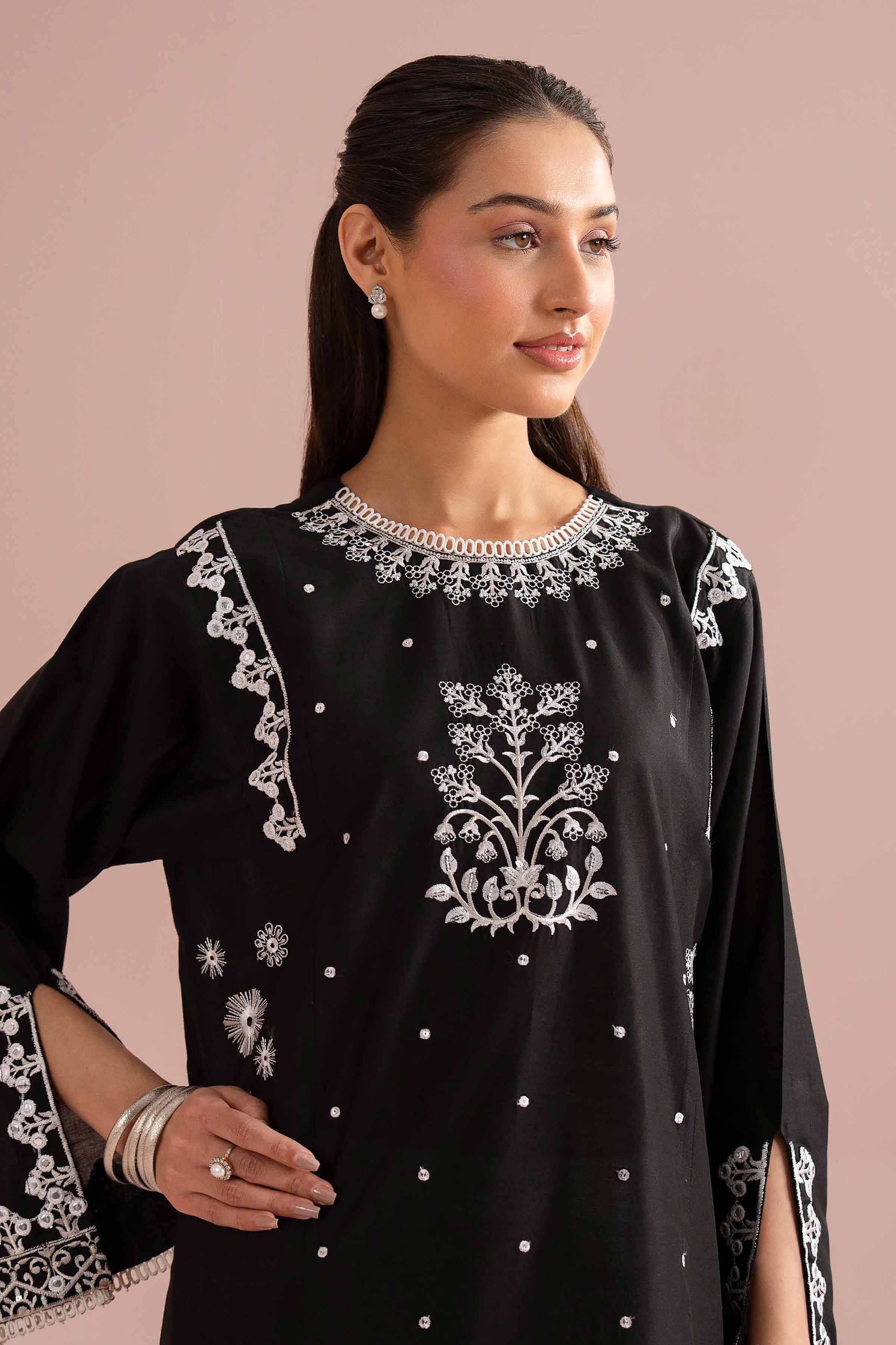 2 Piece - Embroidered Suit - PE26-238