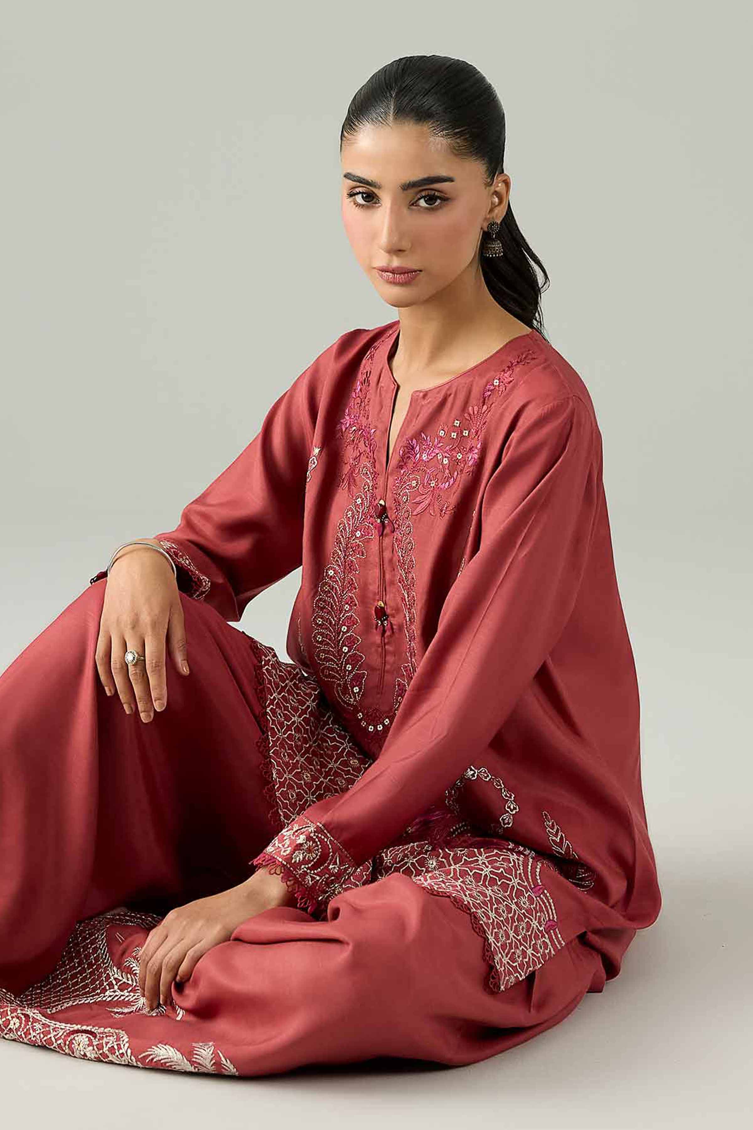 2 Piece - Embroidered Suit - PE26-259