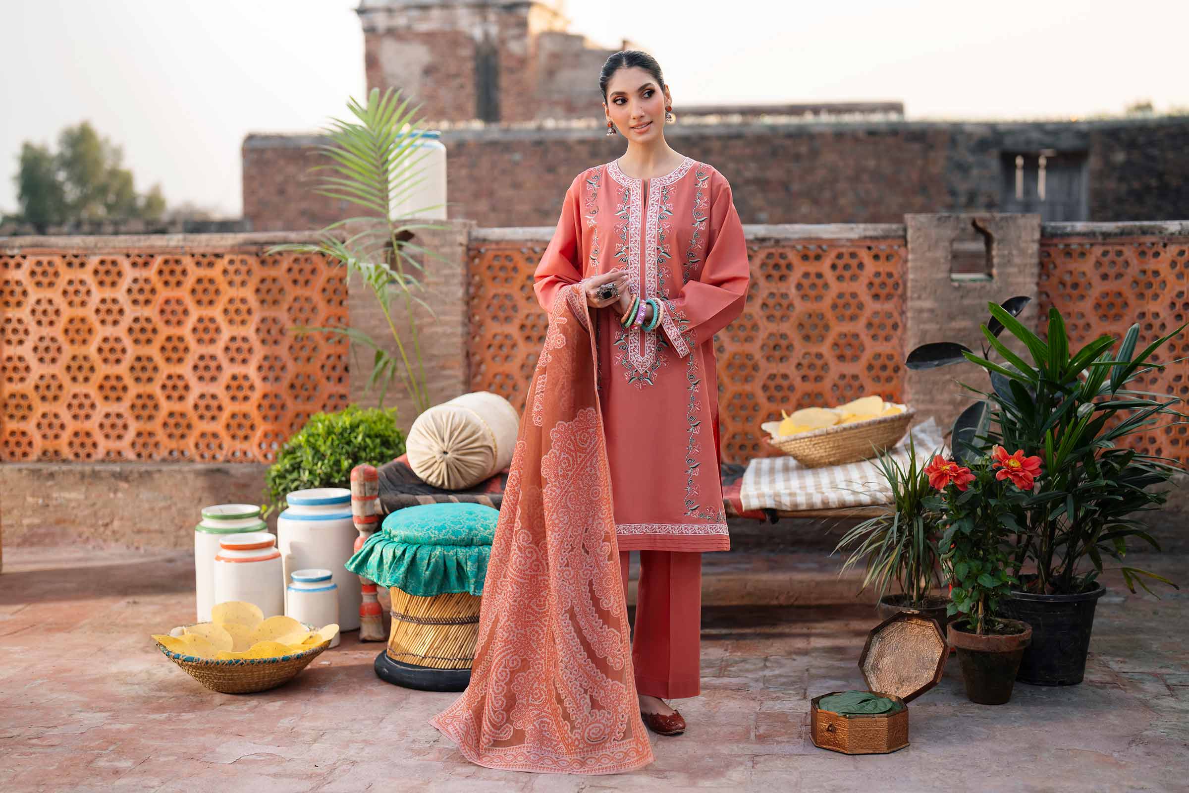 3 Piece - Embroidered Suit - PE26-317