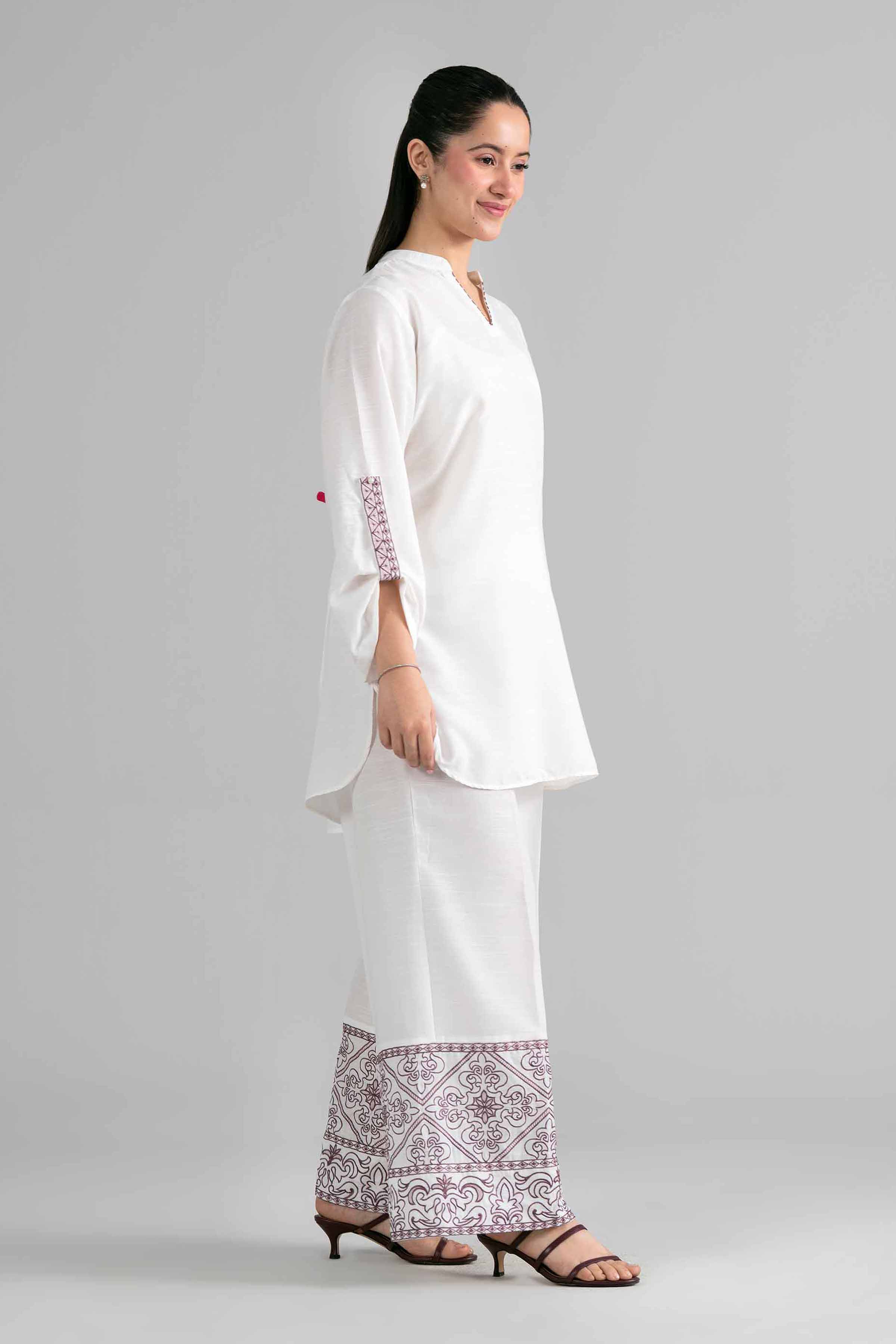 2 Piece - Embroidered Suit - PE26-407