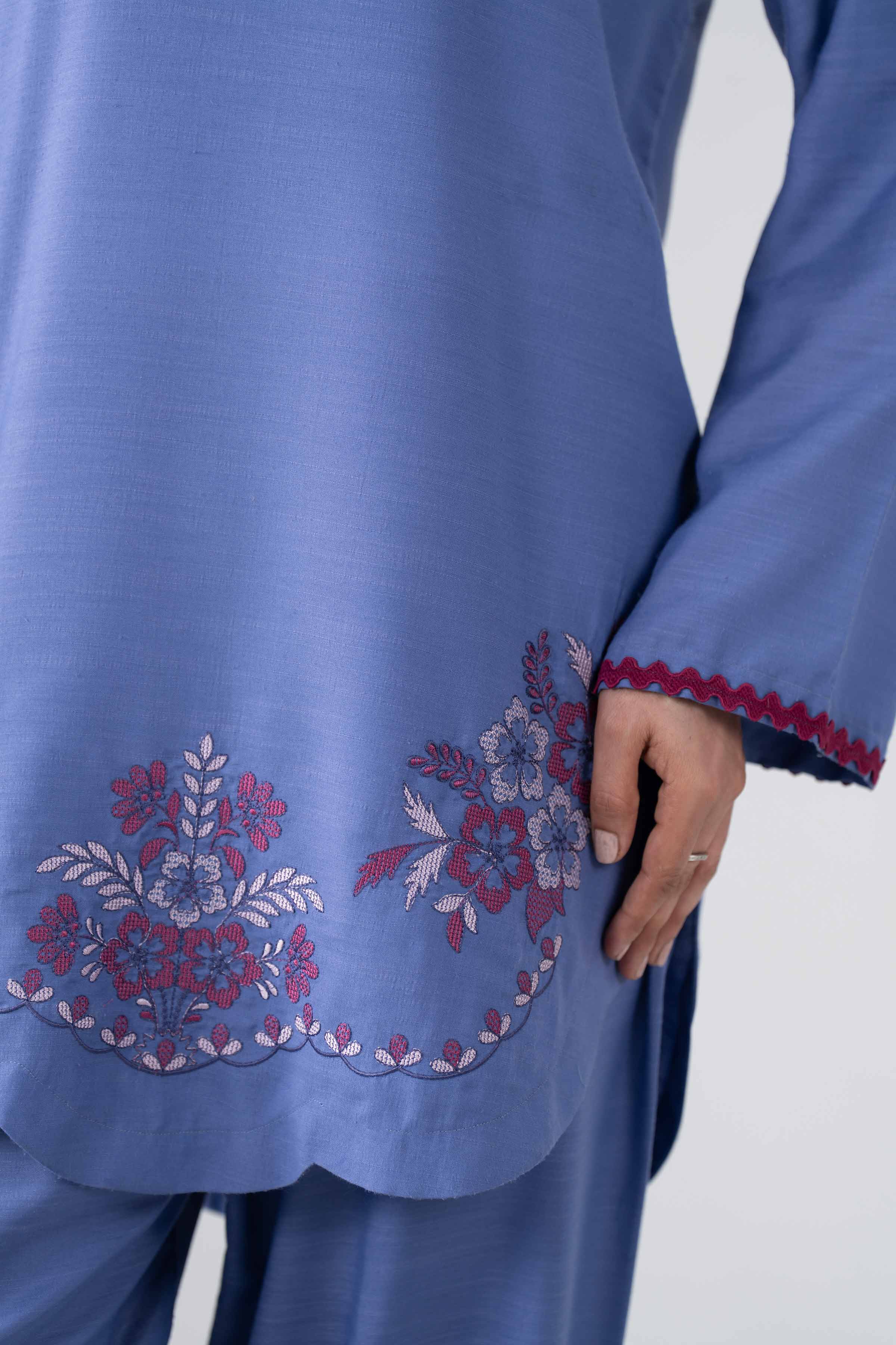 2 Piece - Embroidered Suit - PE26-410