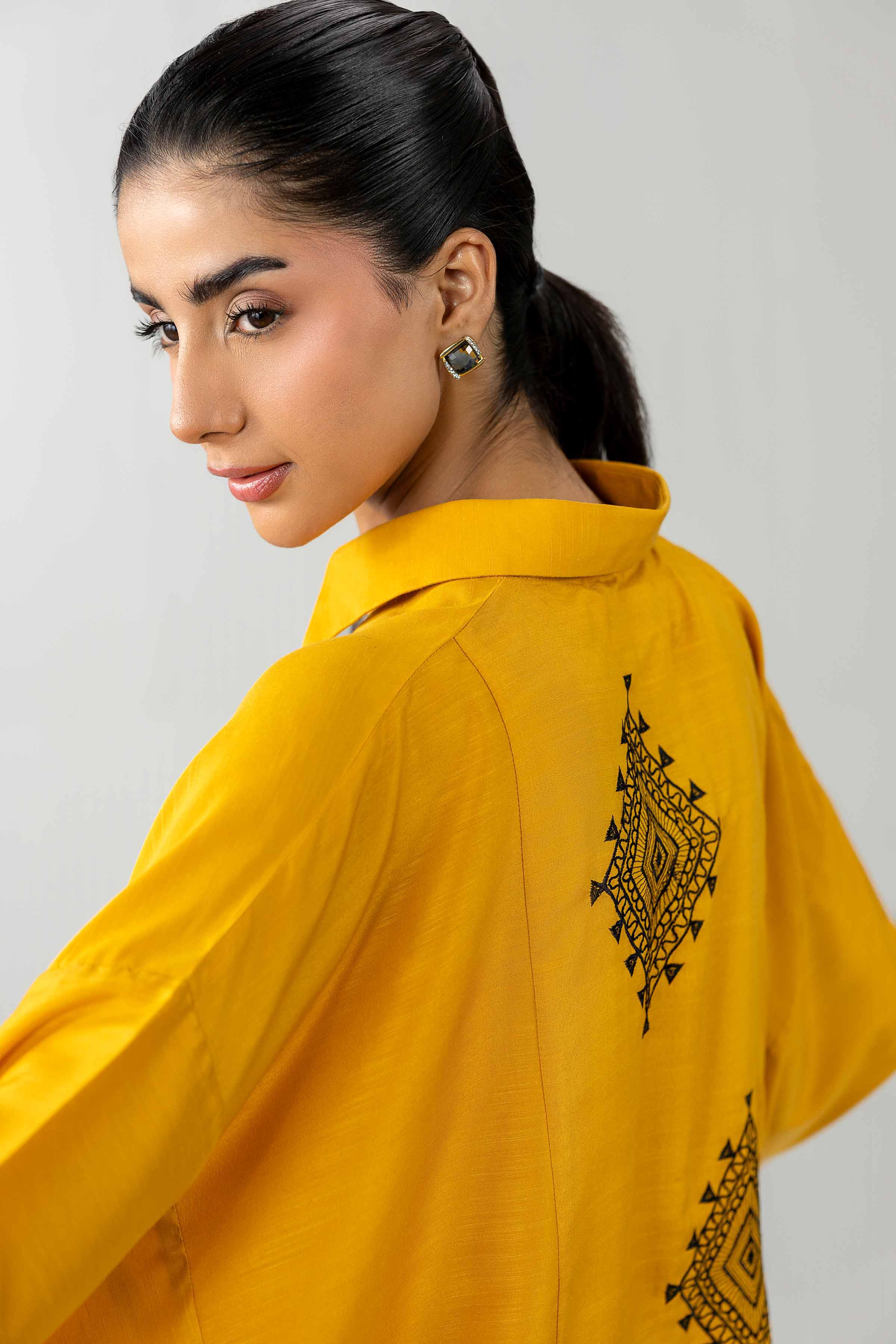 2 Piece - Embroidered Suit - PE26-411
