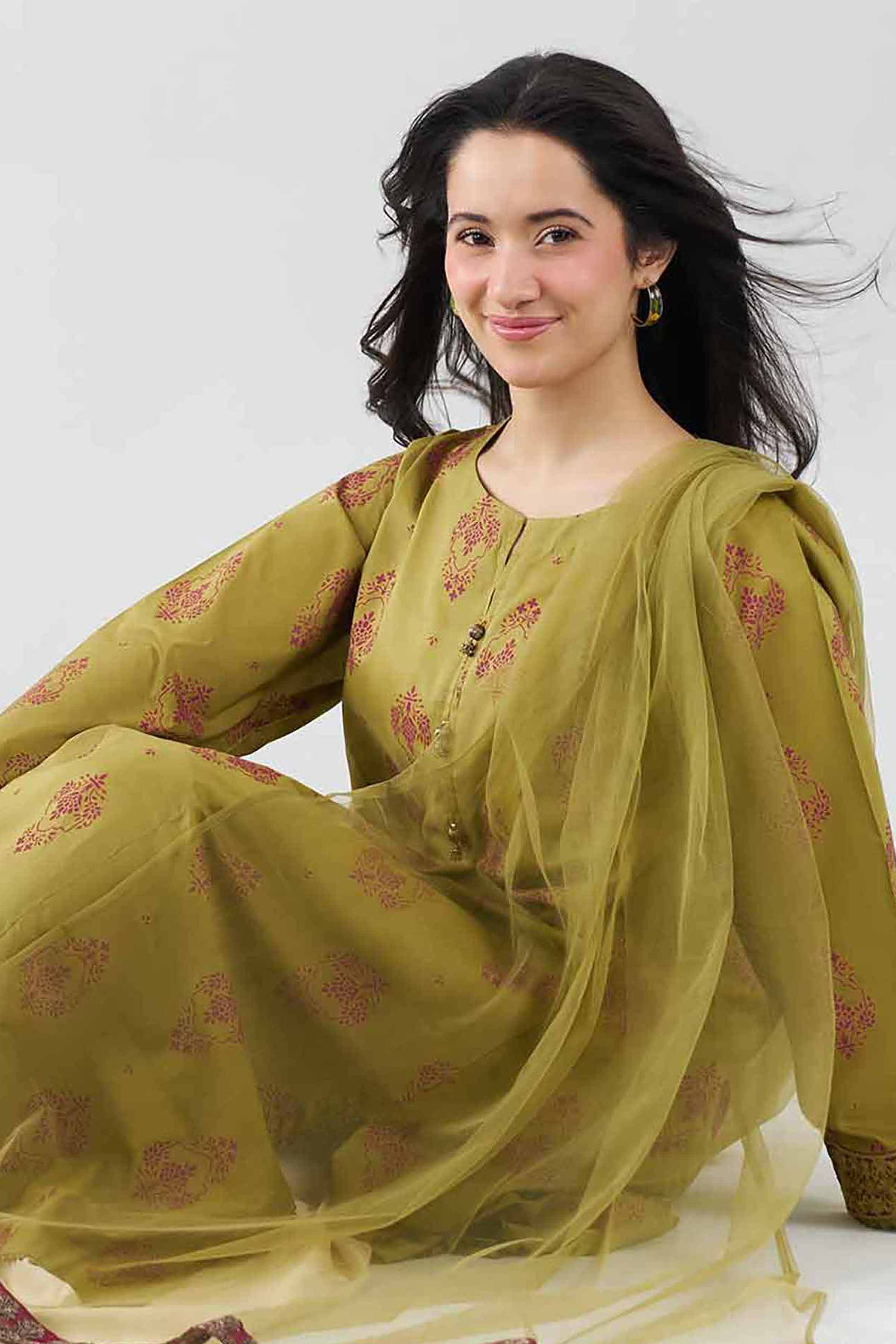 2 Piece - Embroidered Suit - PE26-439