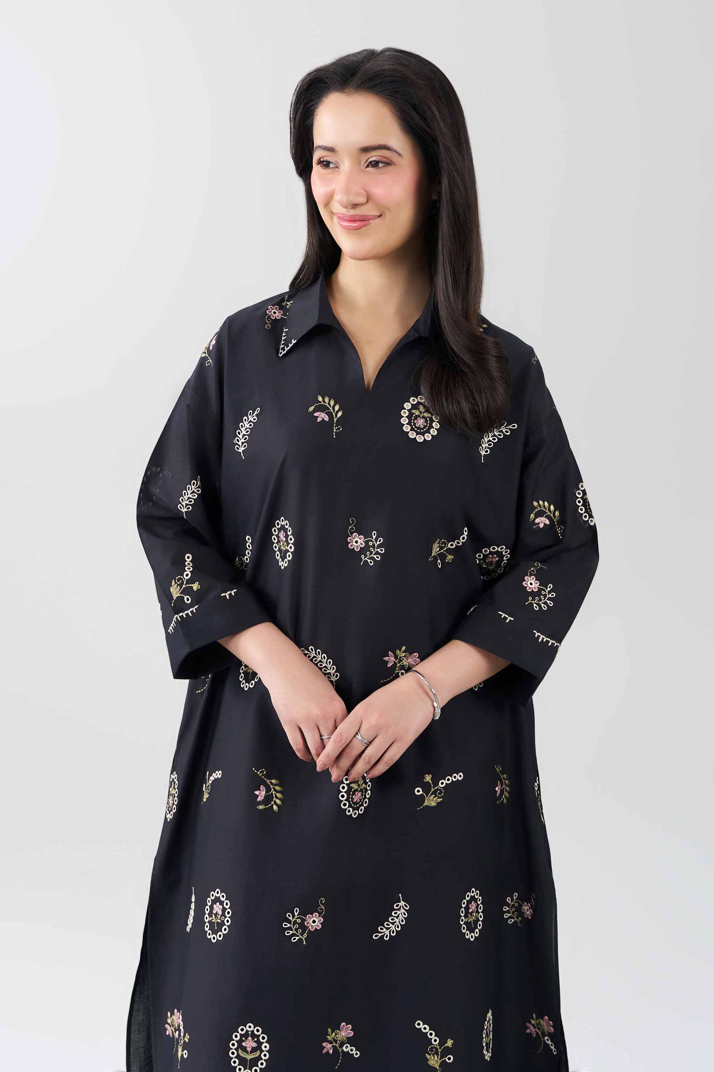2 Piece - Embroidered Suit - PE26-454