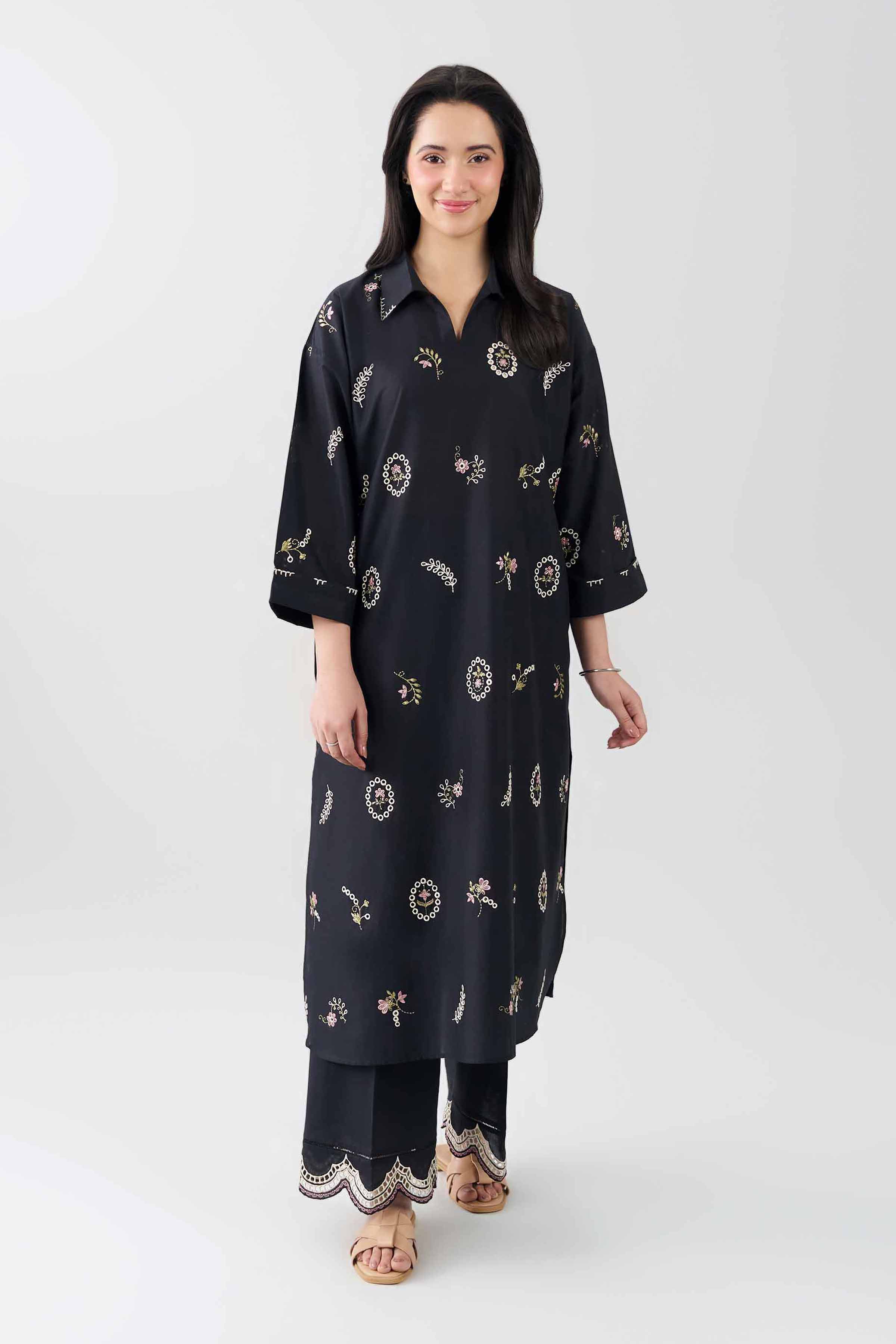 2 Piece - Embroidered Suit - PE26-454