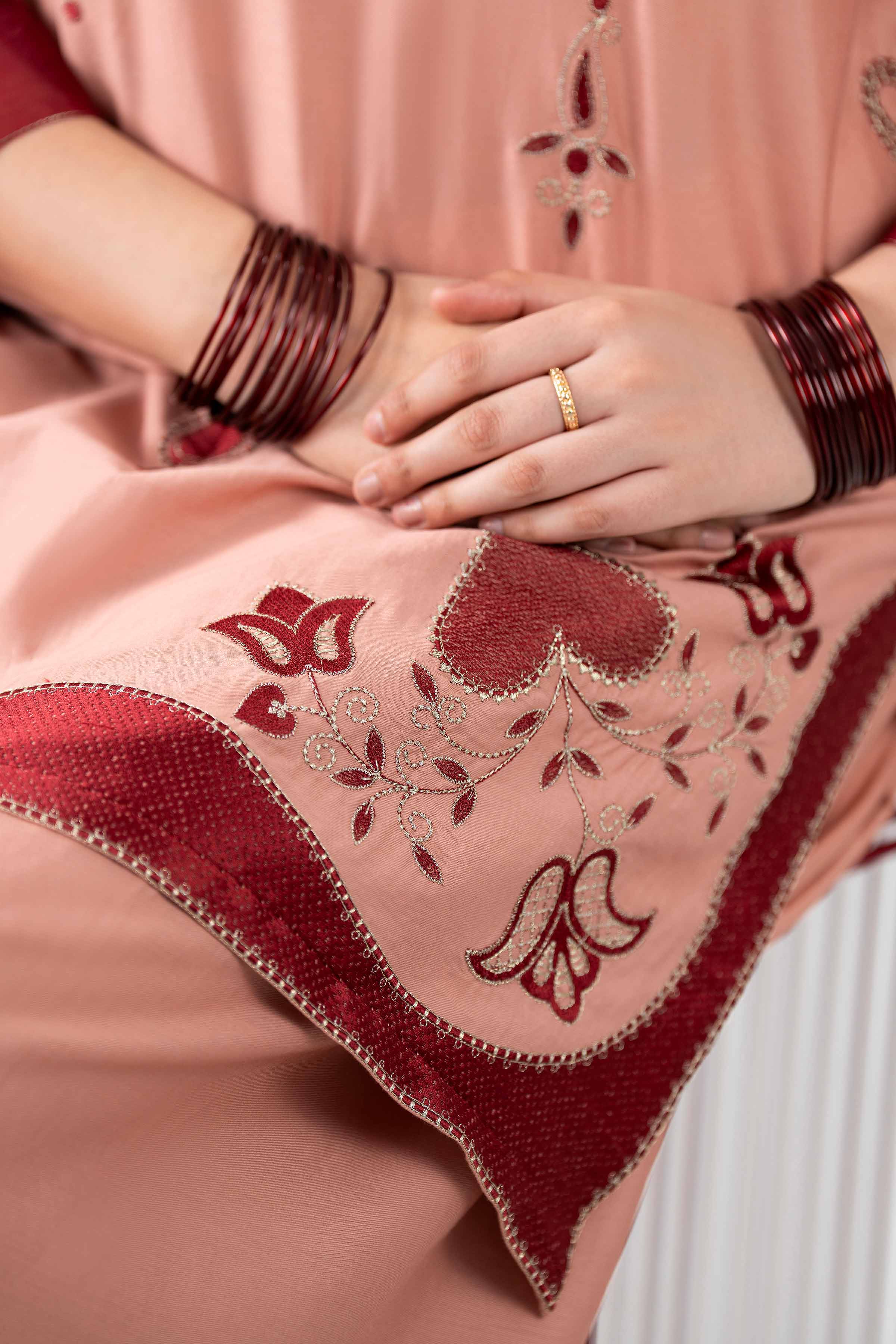2 Piece - Embroidered Suit - PE26-463