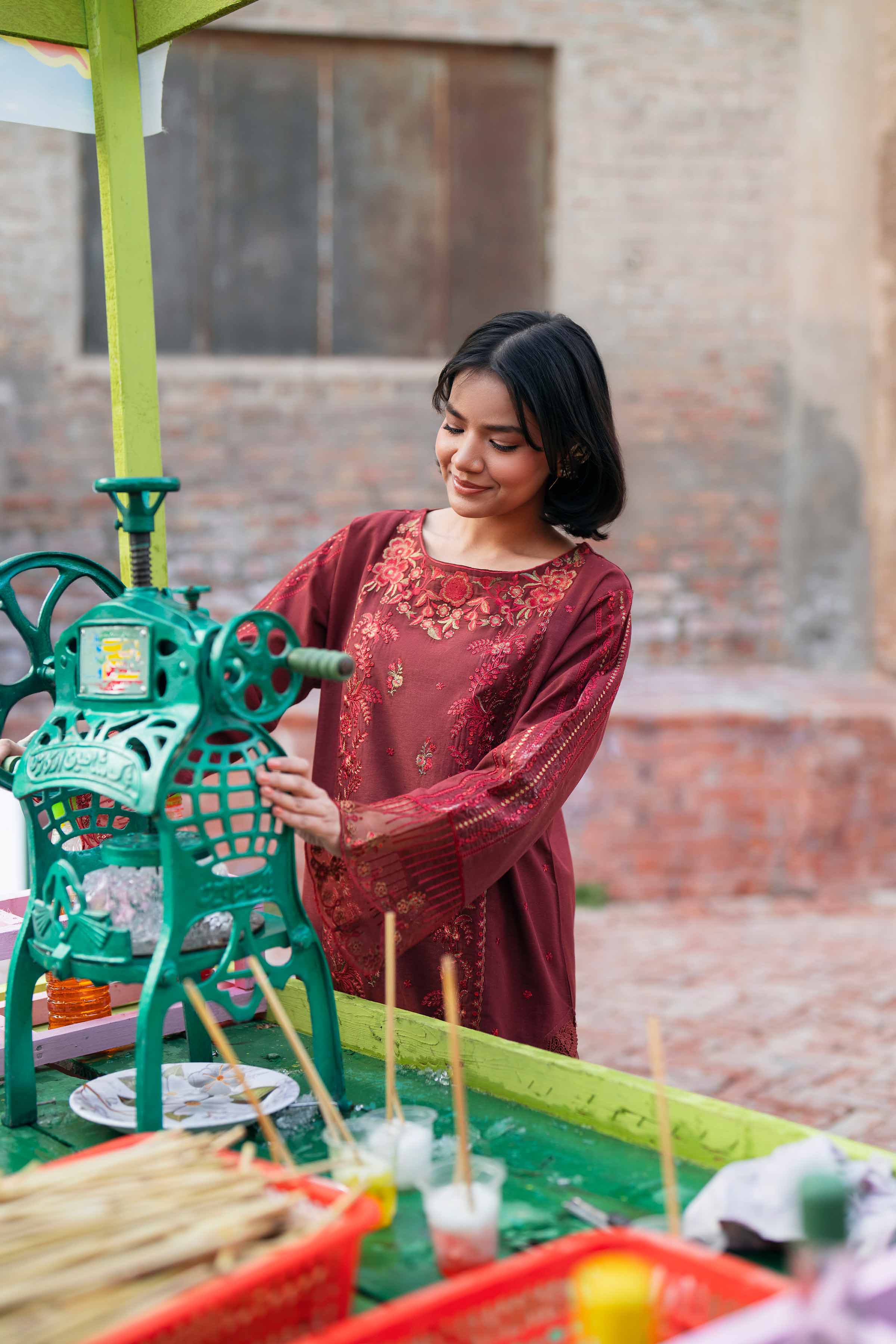 2 Piece - Embroidered Suit - PE26-50