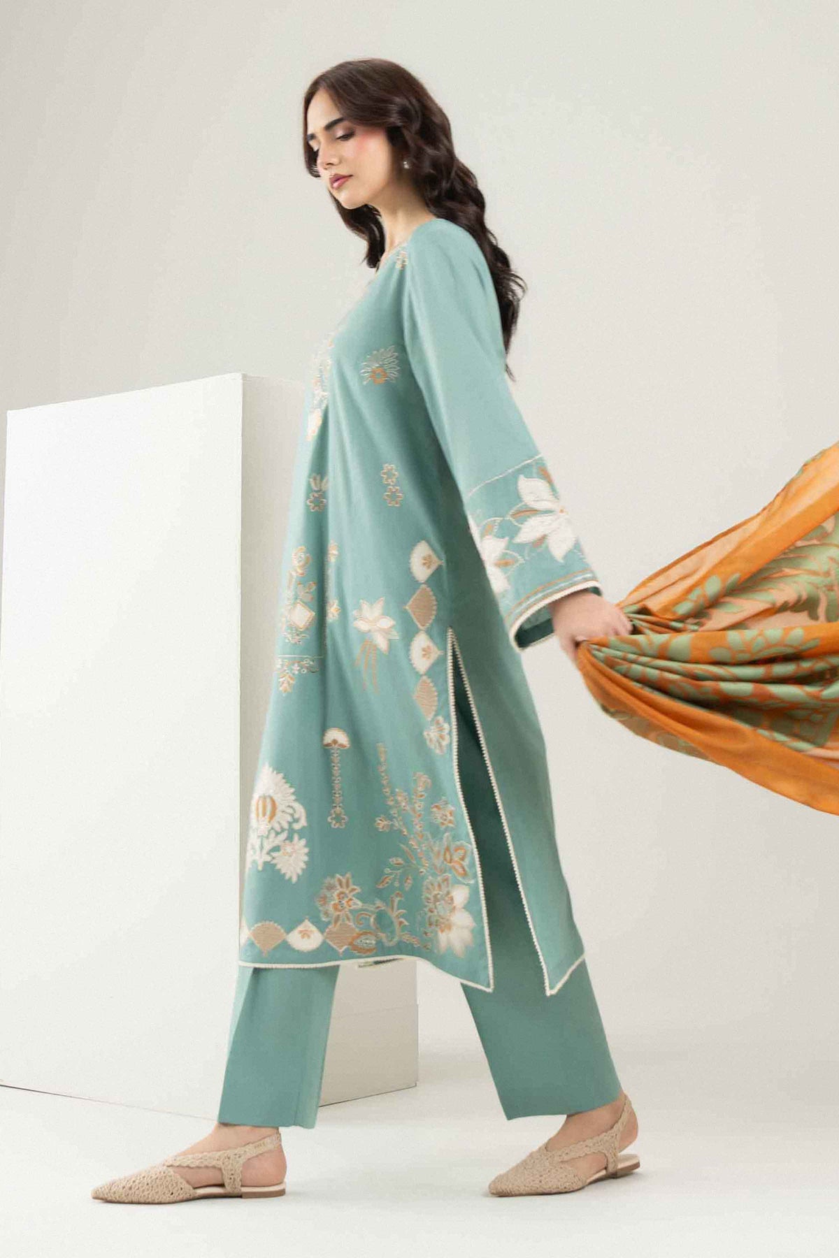 3 PIECE - EMBROIDERED SUIT - PE26-546 for Women - Pret Collection | Nishat | Shop Online
