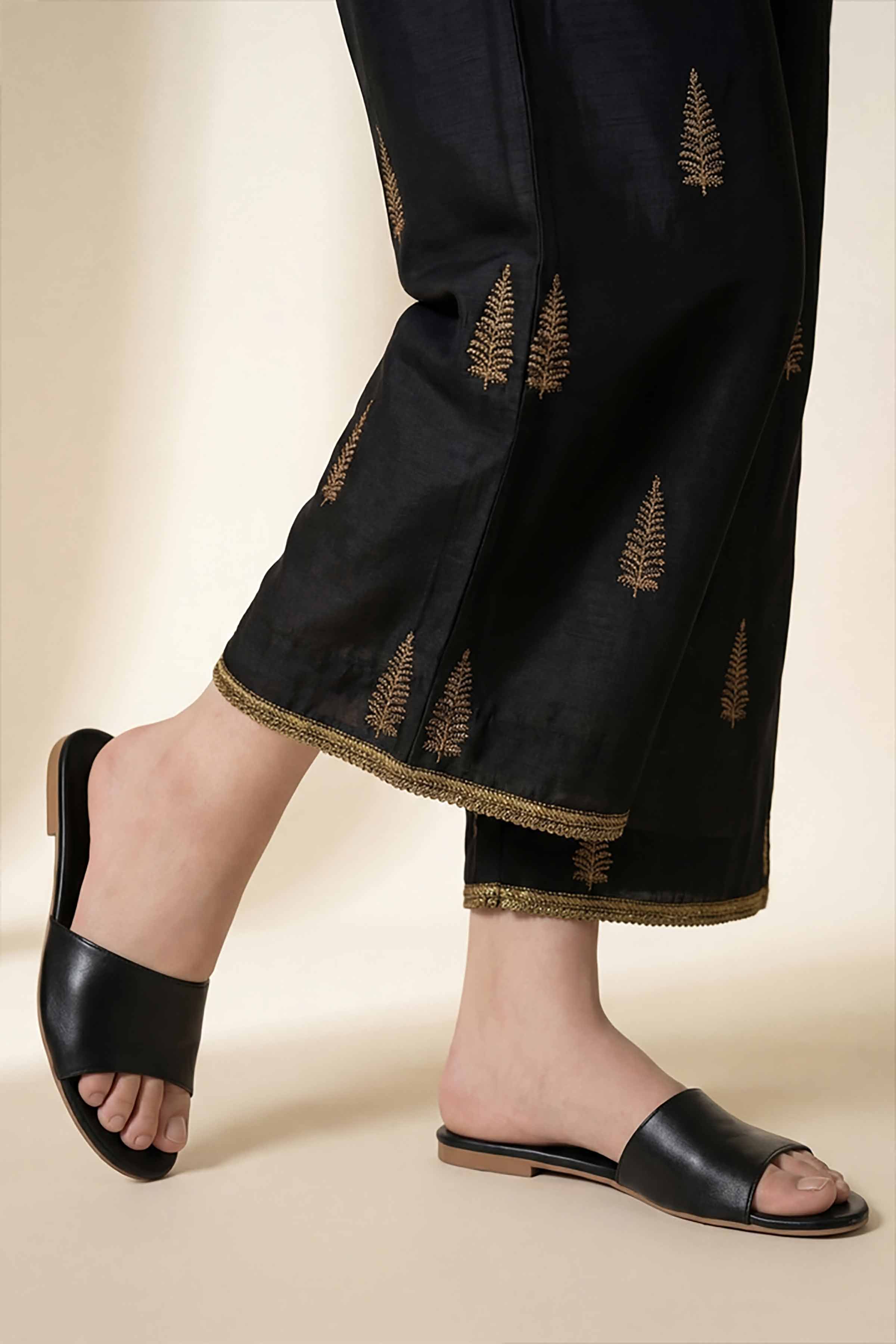 Embroidered Trousers - PE26-647 for Women - Pret Collection | Nishat | Shop Online