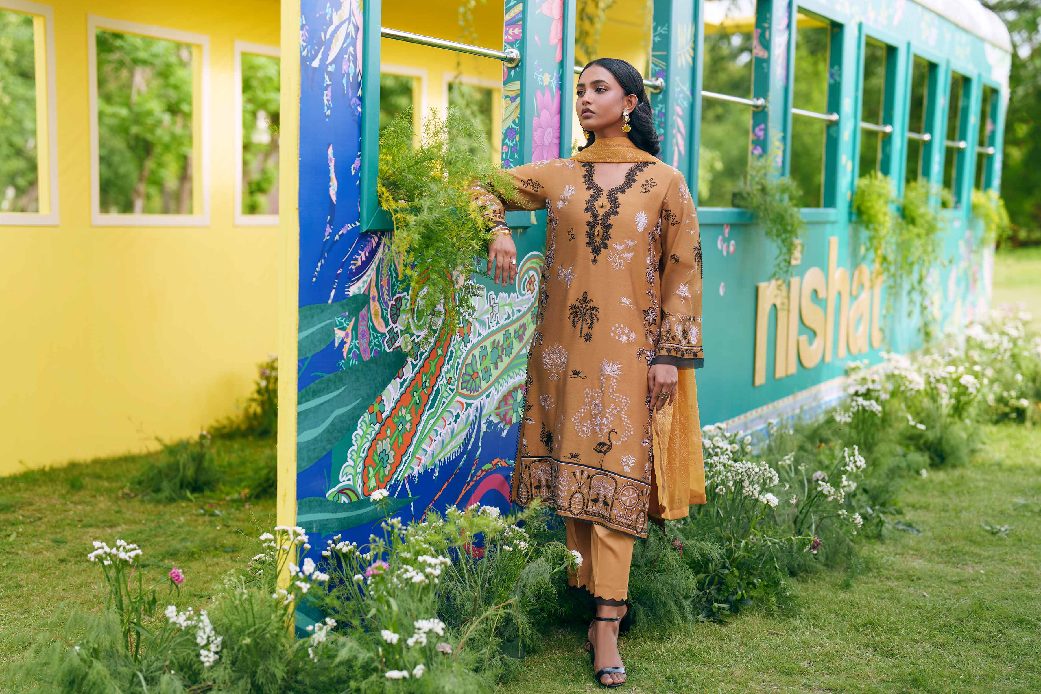 3 Piece - Embroidered Suit - PFE26-31