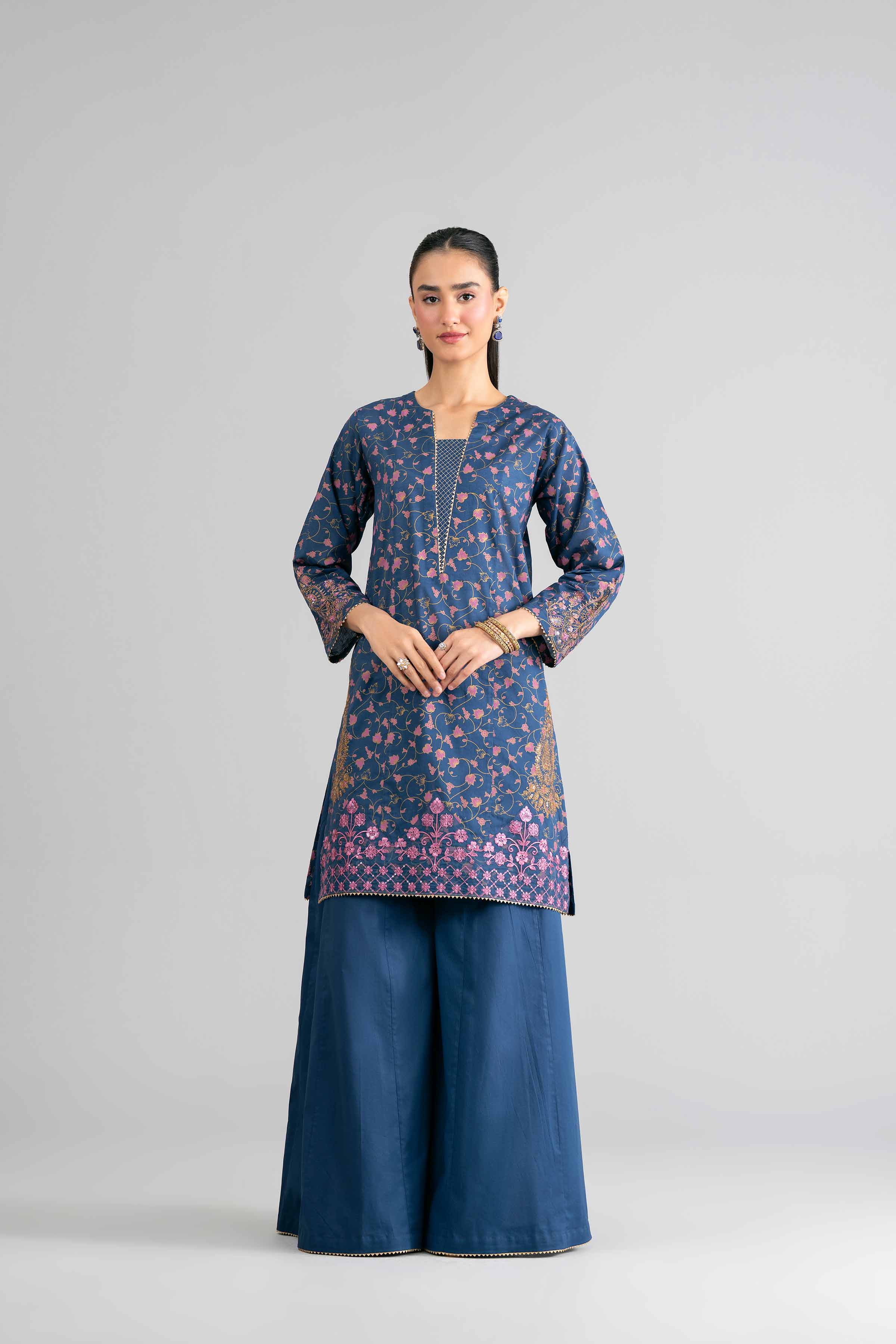 2 Piece - Printed Embroidered Suit - PMD26-04 M