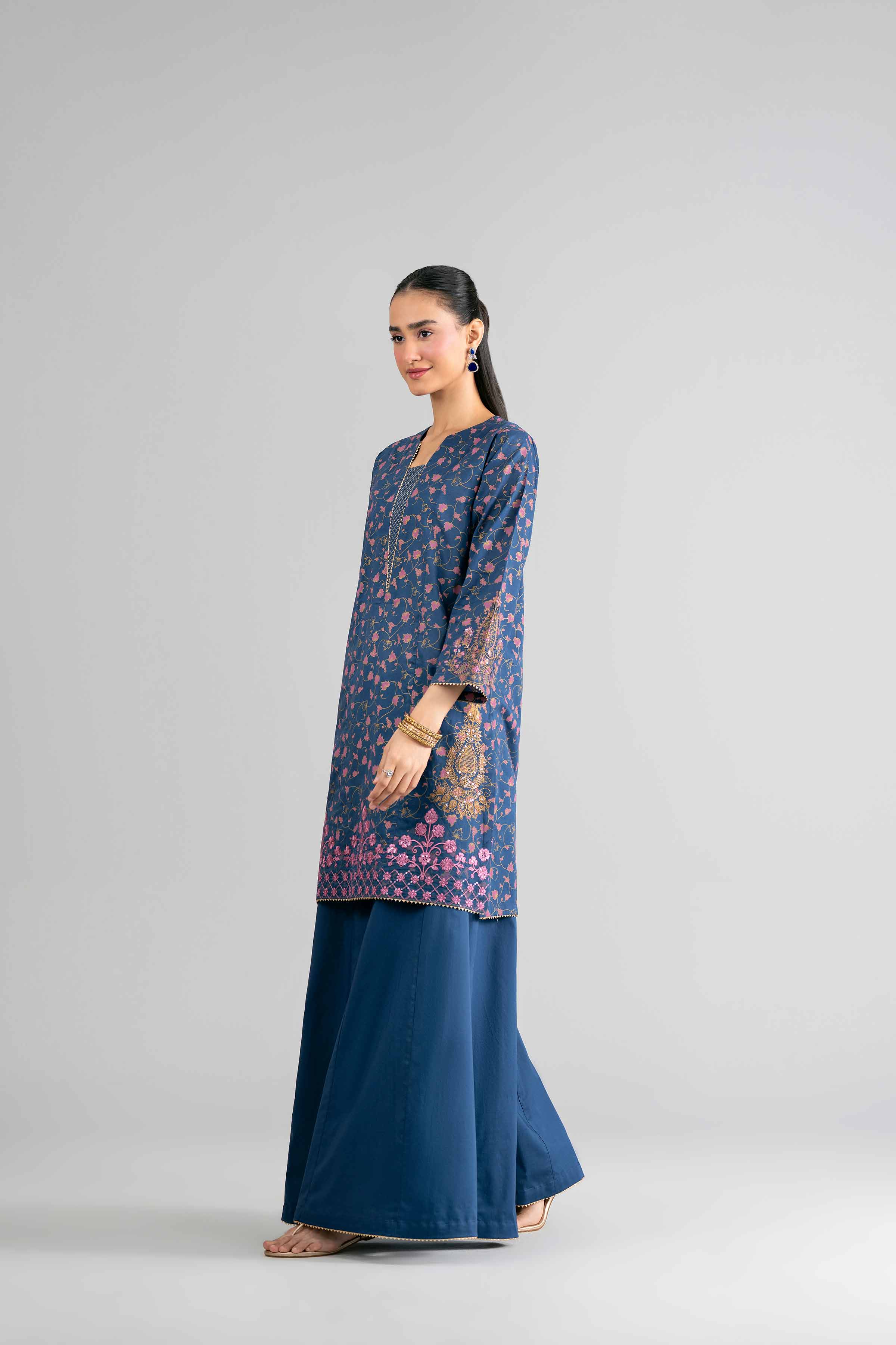 2 Piece - Printed Embroidered Suit - PMD26-04 M