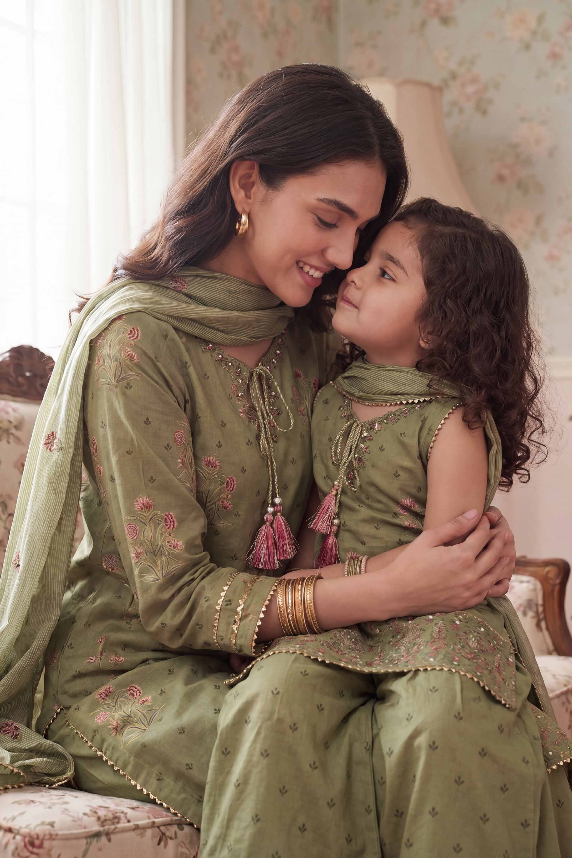 3 Piece - Printed Embroidered Suit - PMD26-46 M