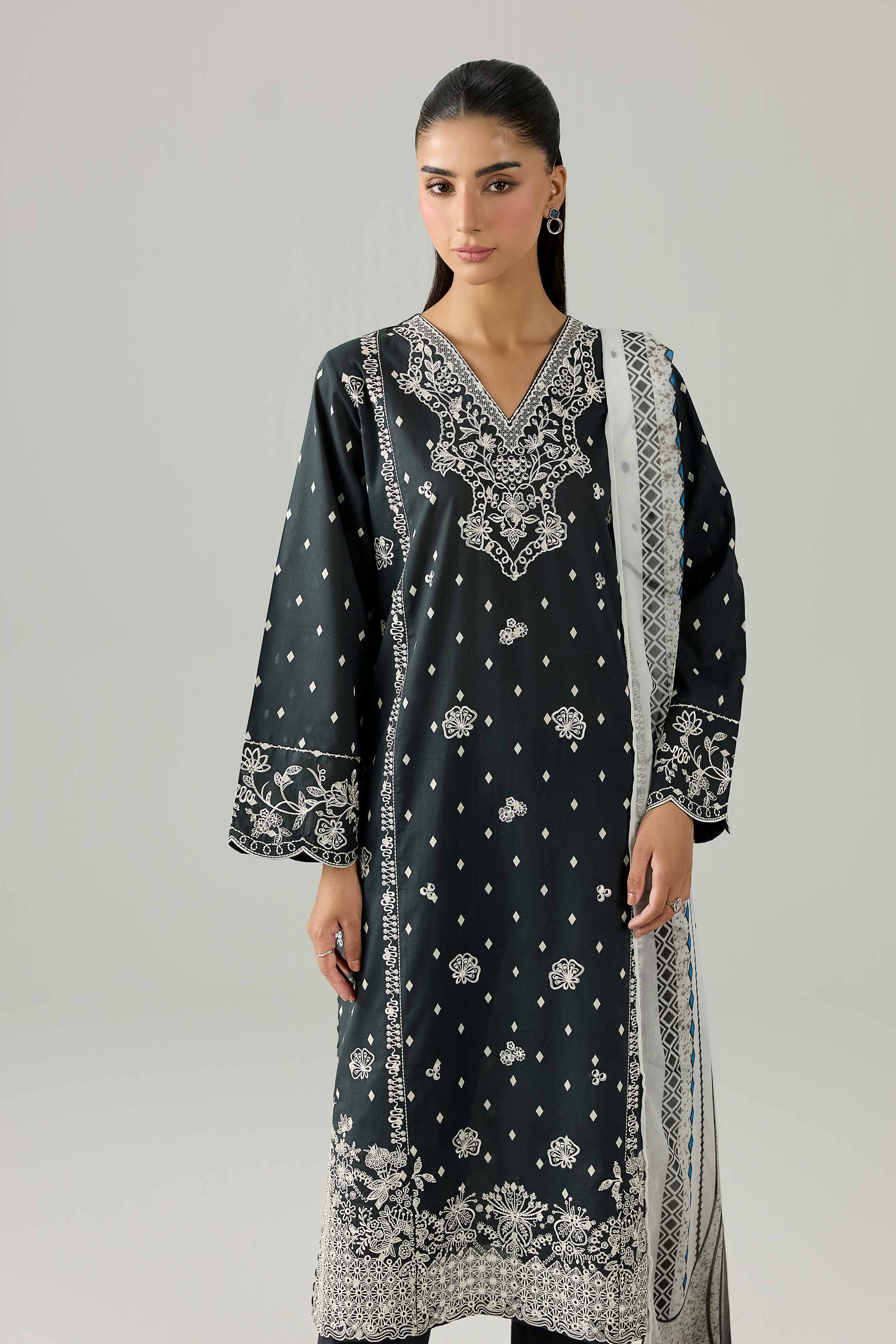 3 Piece - Embroidered Suit - PMS26-08