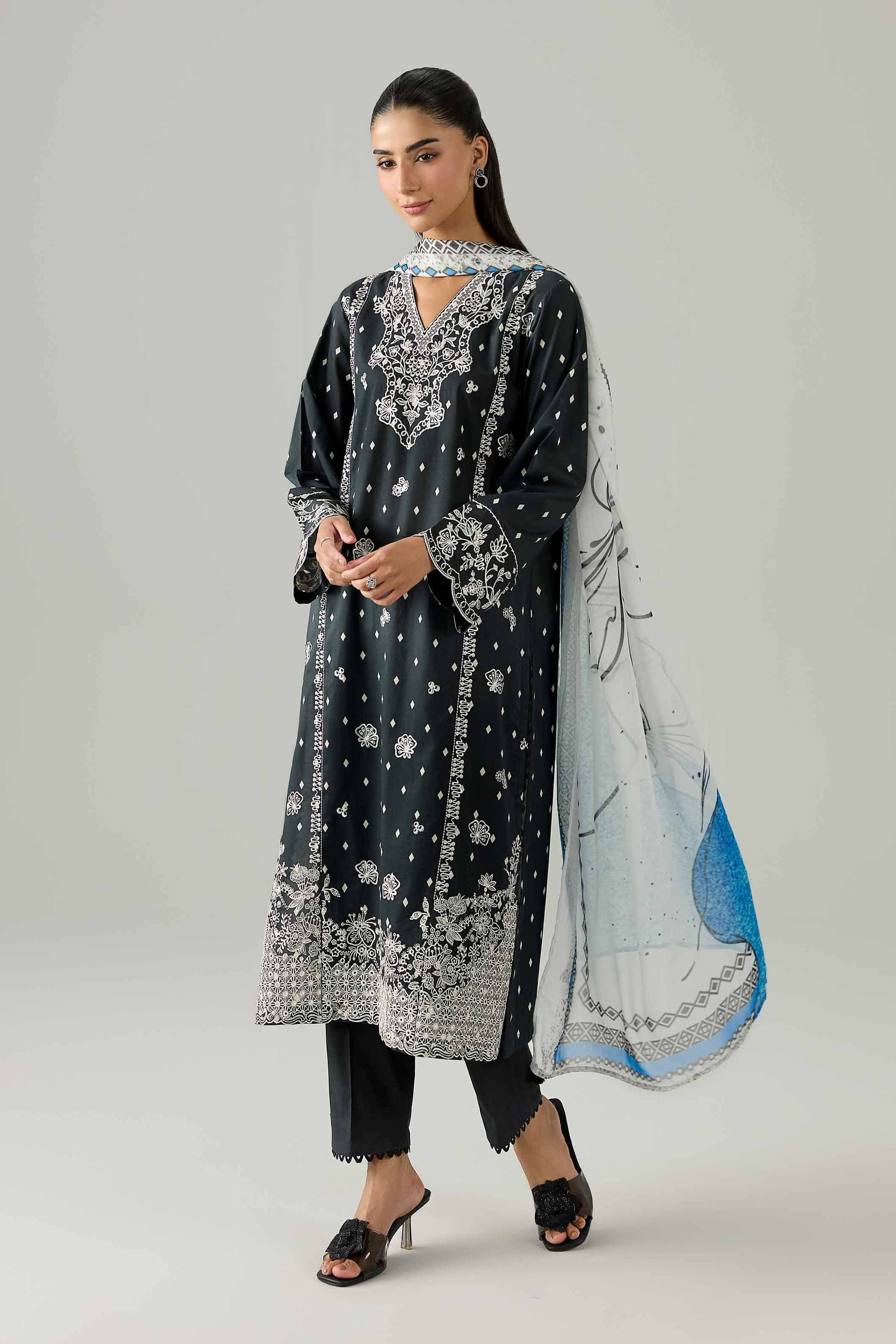 3 Piece - Embroidered Suit - PMS26-08