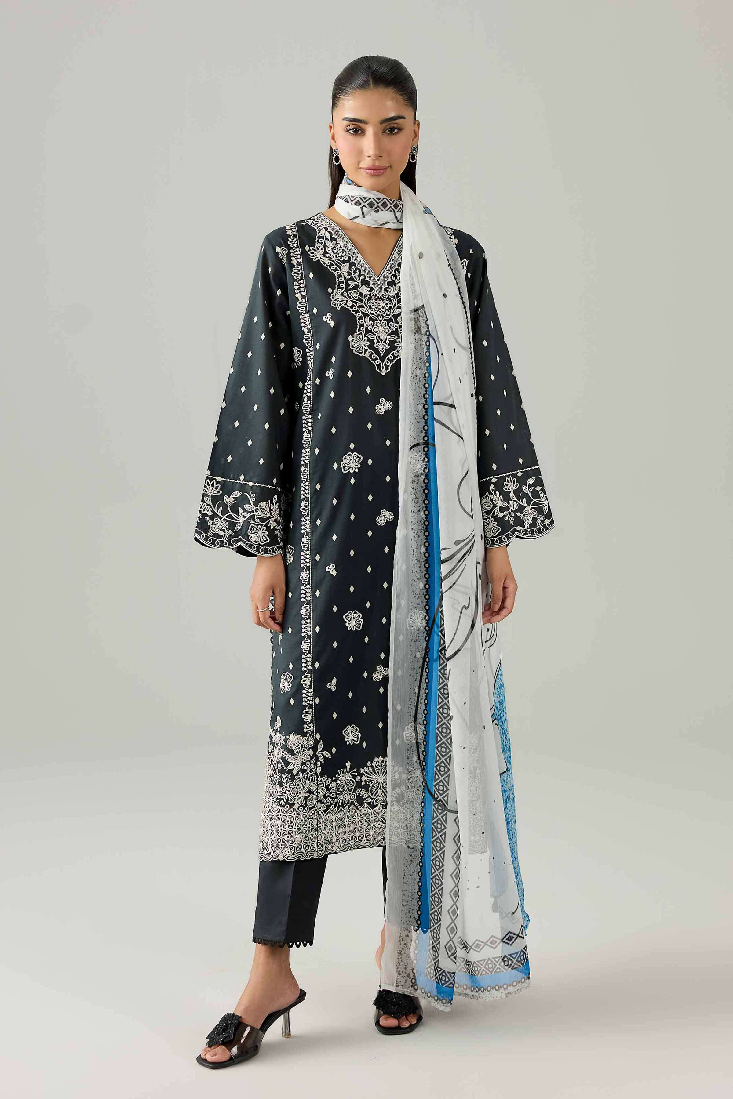 3 Piece - Embroidered Suit - PMS26-08