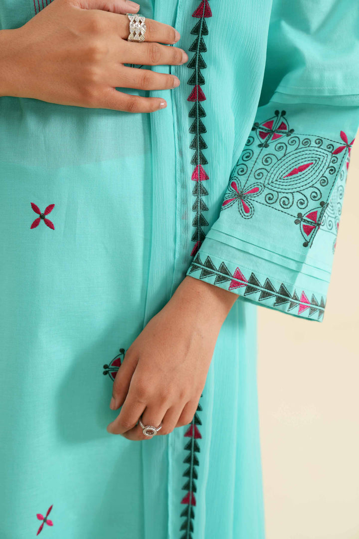 Stylish 3 piece embroidered turquoise cambric shirt with dupatta and trouser