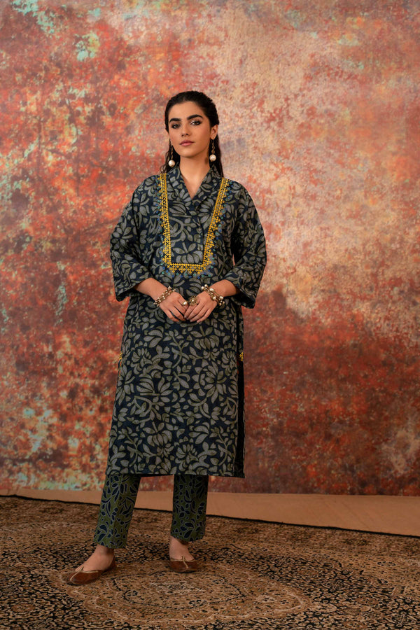2 Piece - Printed Embroidered Suit - PW23-252