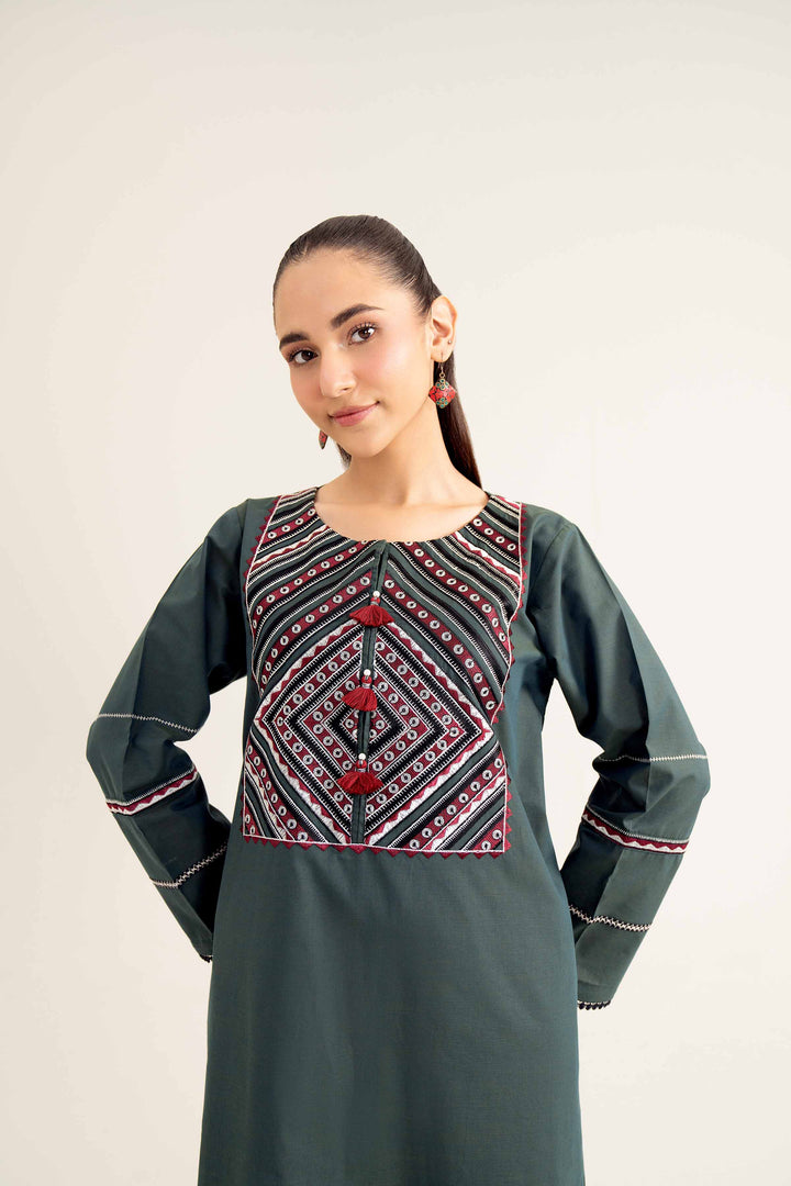 Green Yarn Dyed Embroidered Co-ord Winter Set