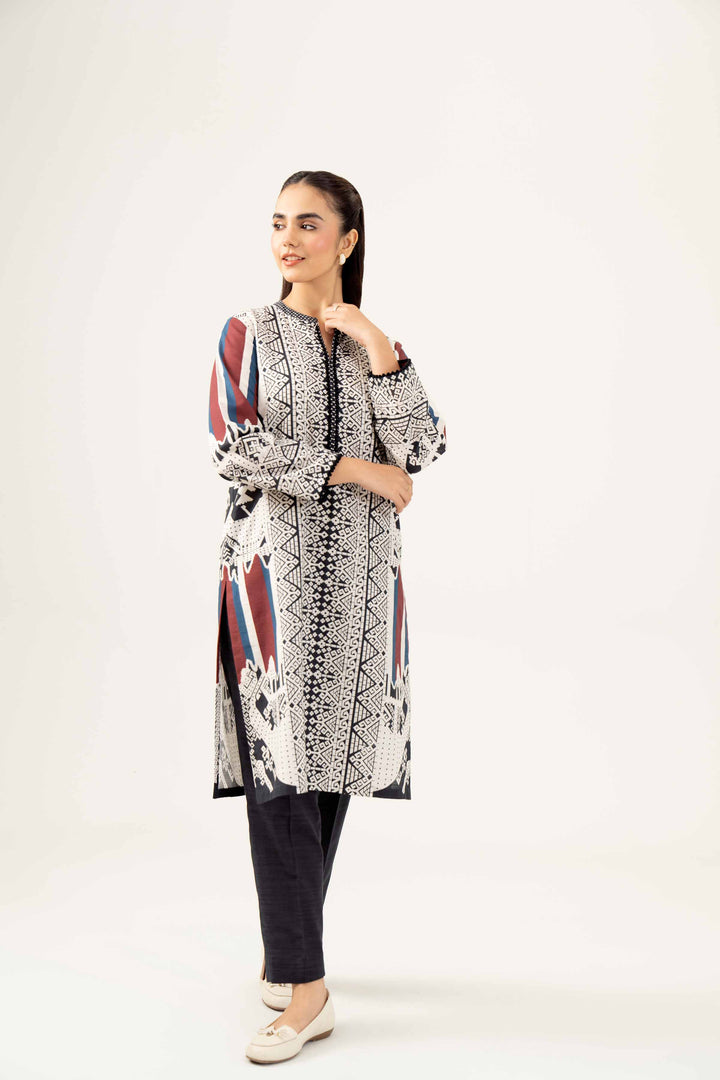 2 Piece Printed Black & White Khaddar Winter Suit