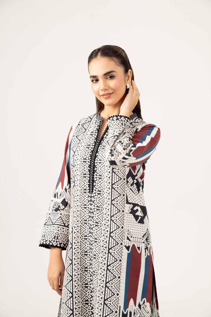 2 Piece Printed Black & White Khaddar Winter Suit