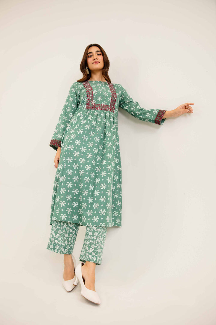 2 Piece Printed Embroidered Green Karandi Winter Suit