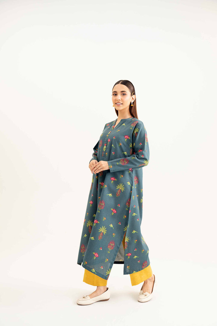 2 Piece Green & Yellow Printed Karandi Winter Suit