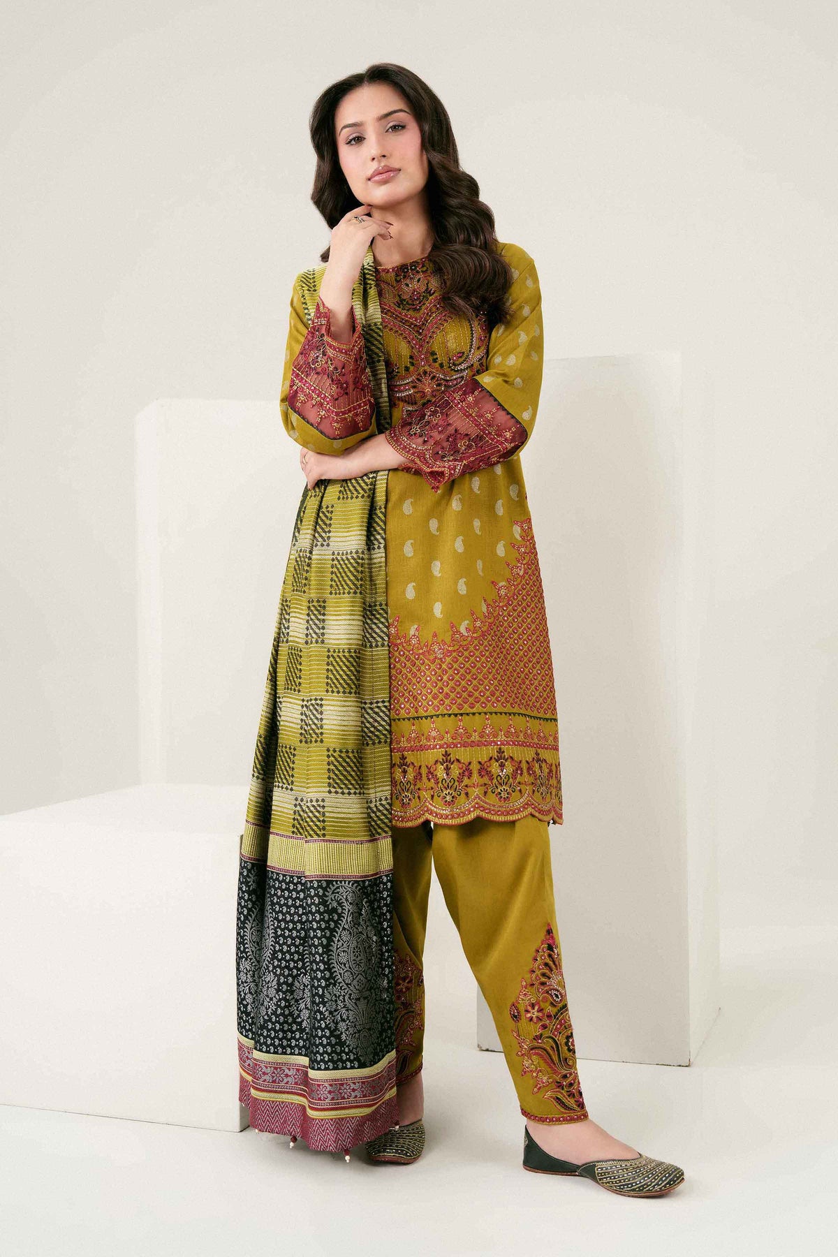 3 PIECE - PRINTED EMBROIDERED SUIT - PW25-178 for Women - Pret Collection | Nishat | Shop Online