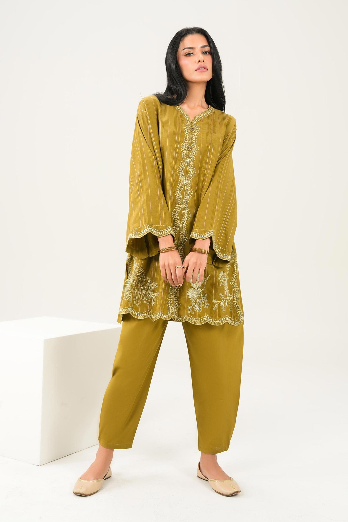 2 Piece - Embroidered Suit - PW25-366