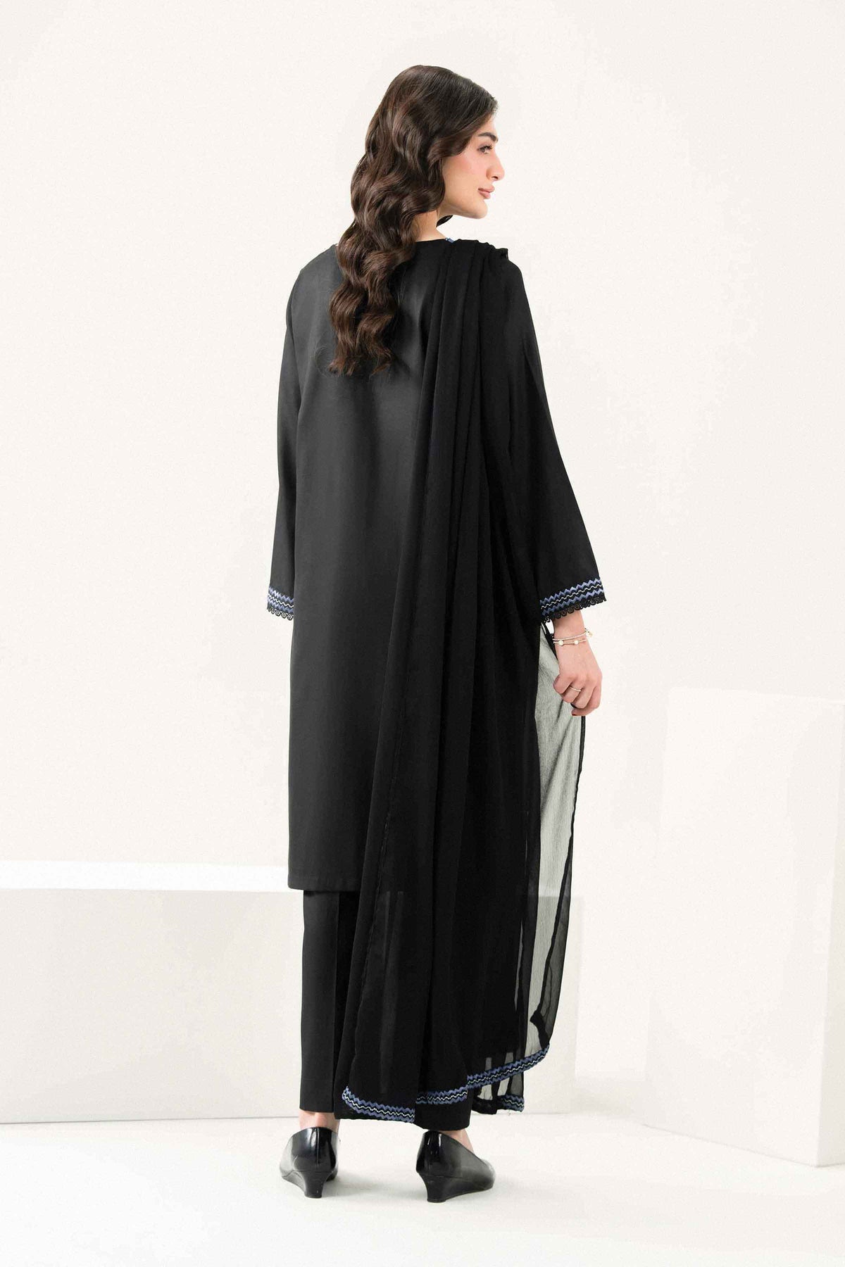 3 Piece - Embroidered Suit - PW25-528-for Women -  Pret Collection | Nishat | Shop Online 