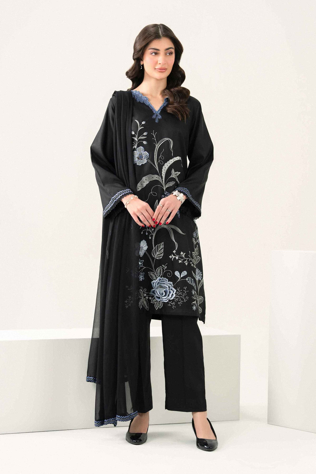 3 Piece - Embroidered Suit - PW25-528-for Women -  Pret Collection | Nishat | Shop Online 