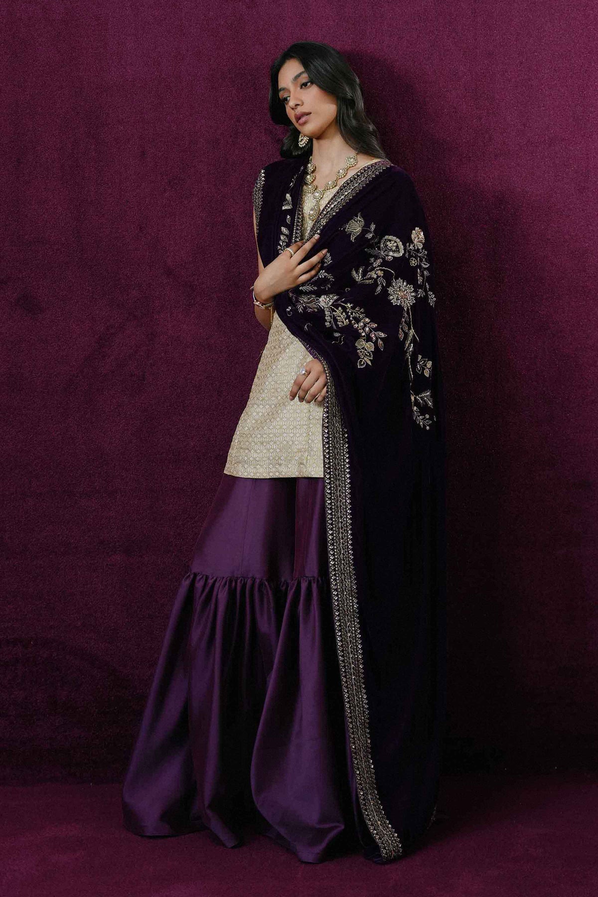 EMBROIDERED SHAWL - ST1PE-BOUT26WV1-21 for Women - Boutique Collection | Nishat | Shop Online 