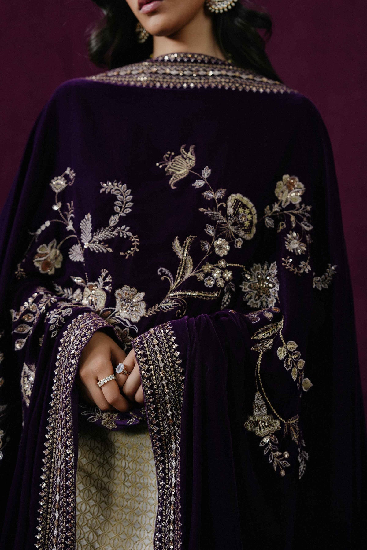 EMBROIDERED SHAWL - ST1PE-BOUT26WV1-21 for Women - Boutique Collection | Nishat | Shop Online 