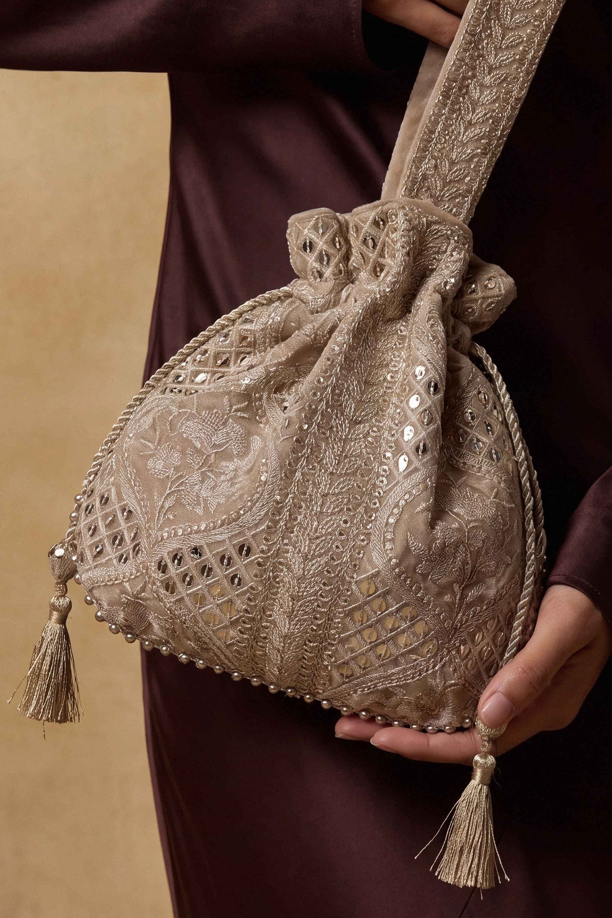 Embroidered Pouch - ST1PE-BOUT26WV1-7  for Women - Boutique Collection | Nishat | Shop Online
