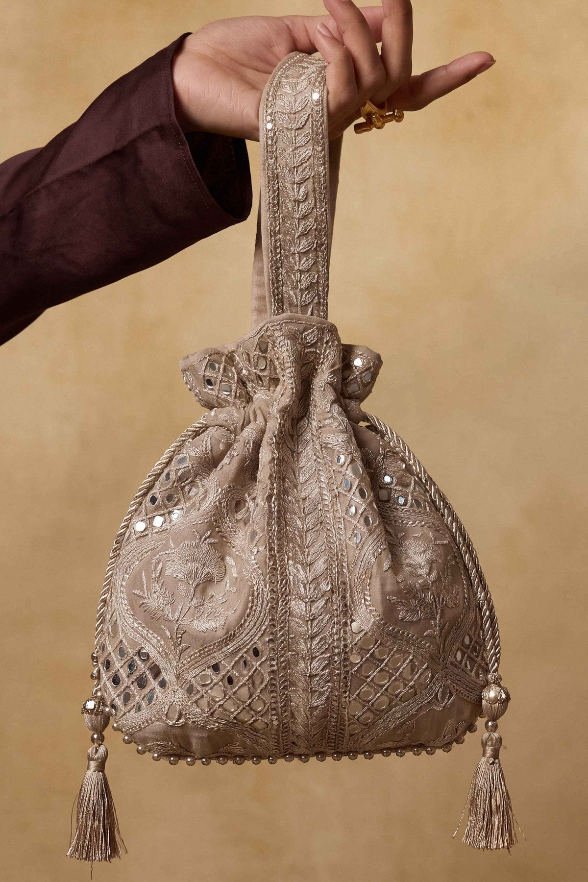 Embroidered Pouch - ST1PE-BOUT26WV1-7