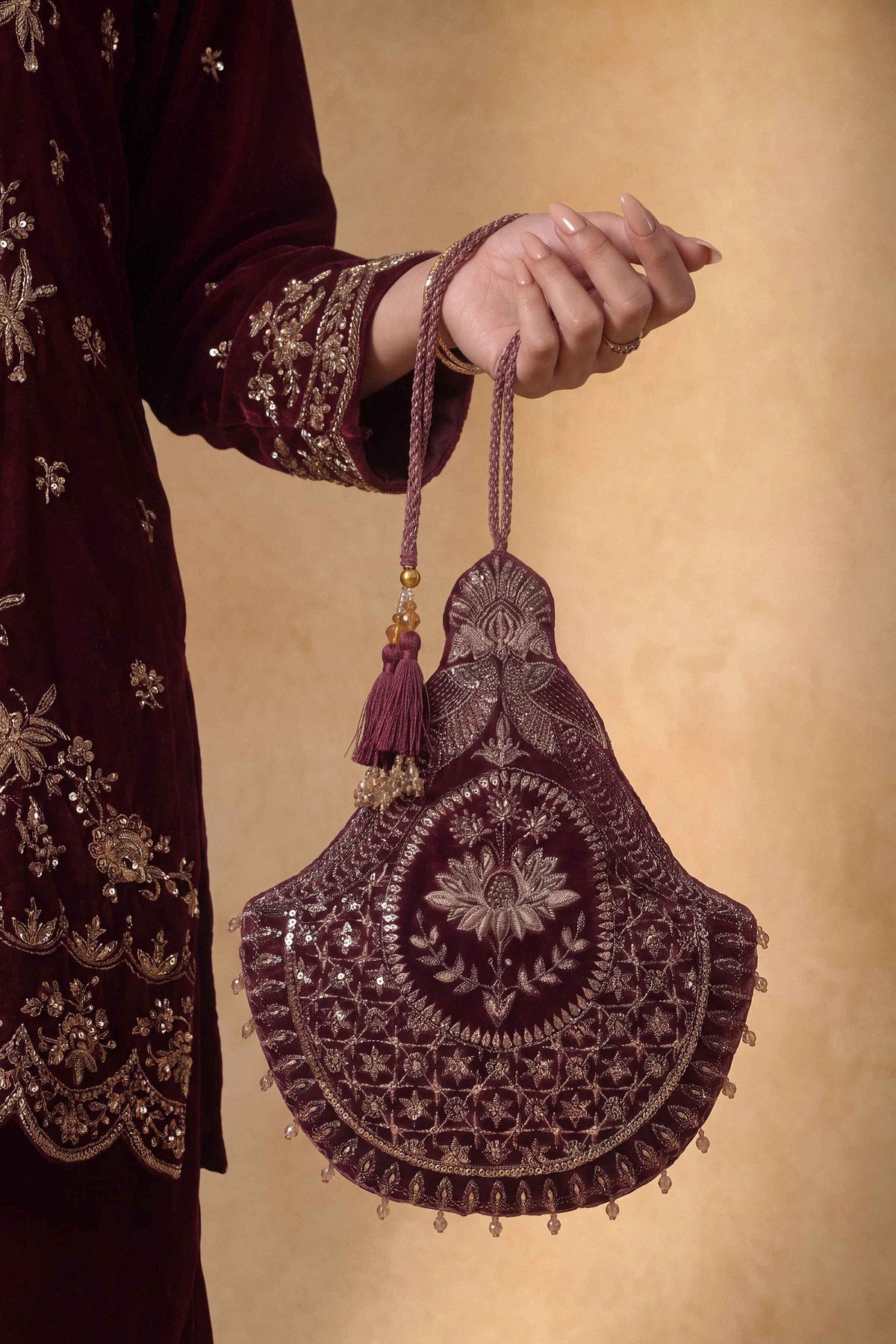 Embroidered Pouch - ST1PE-LUXE26WV1-2  for Women - Pret Collection | Nishat | Shop Online