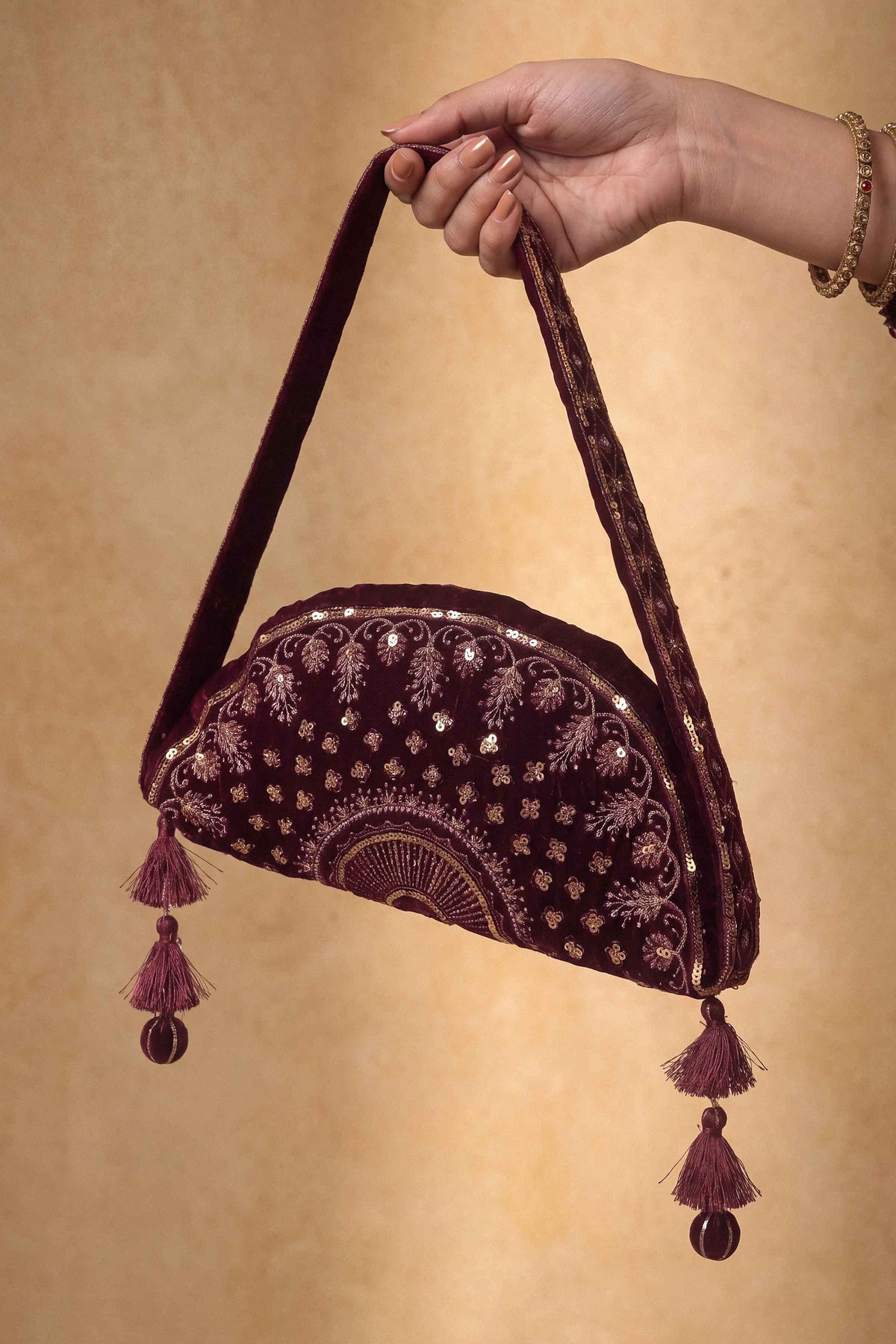 Embroidered Pouch - ST1PE-LUXE26WV2-10  for Women - Pret Collection | Nishat | Shop Online