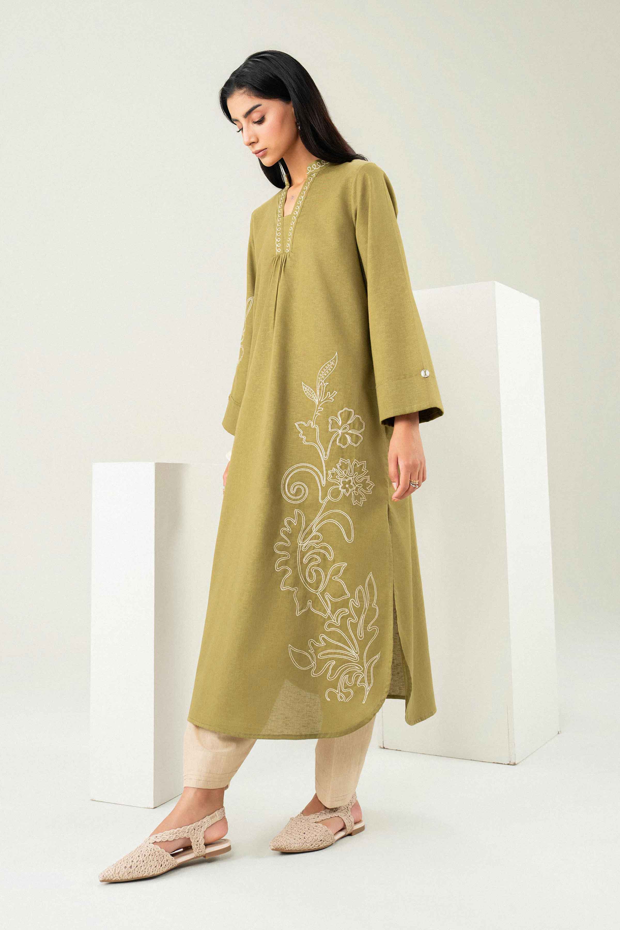 Retail Price: 5,790/-PKR